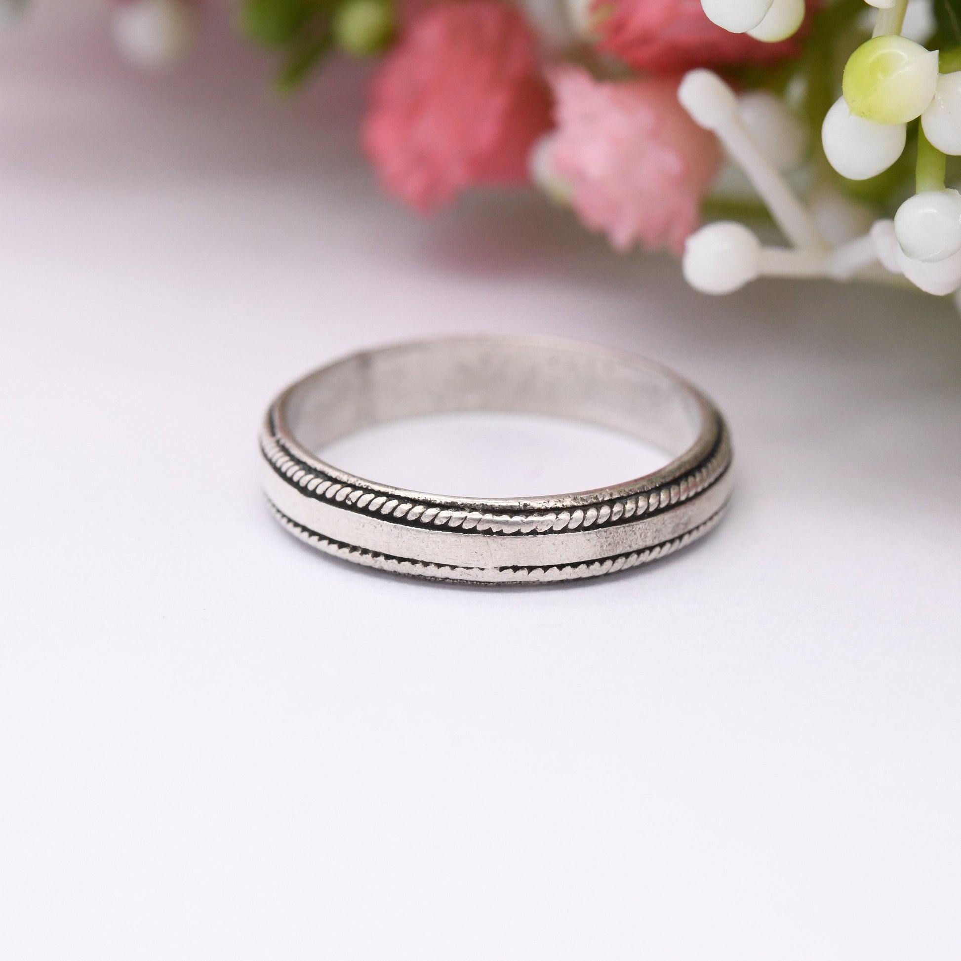 Vintage Sterling Silver Band Ring - Rope Twist Design | Small Size | Unisex Everyday Silver Jewellery | UK Size - M | US Size - 6 1/4