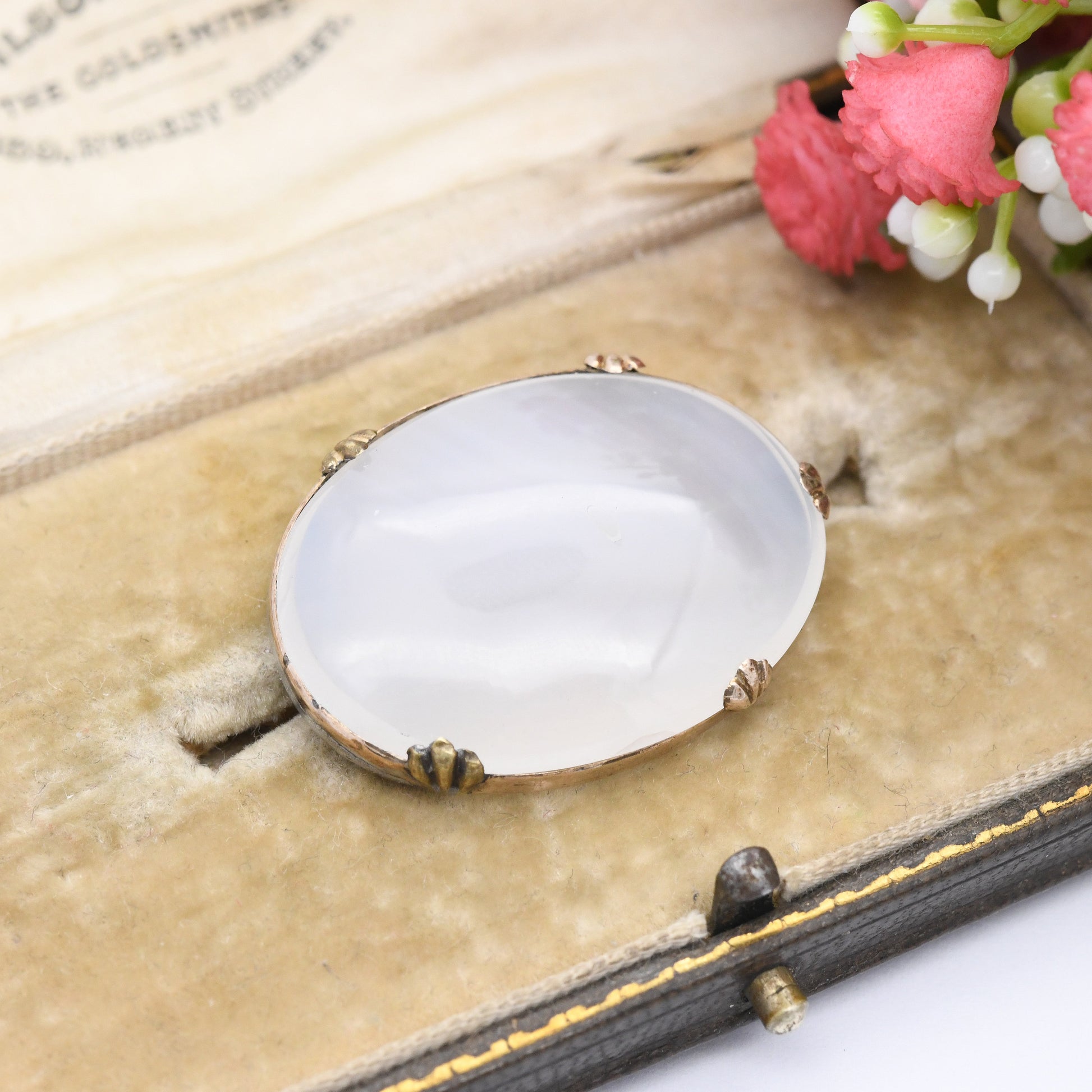 Antique Rolled Gold Chalcedony Brooch - Large Cabochon Translucent Oval Gemstone | Scallop Prongs