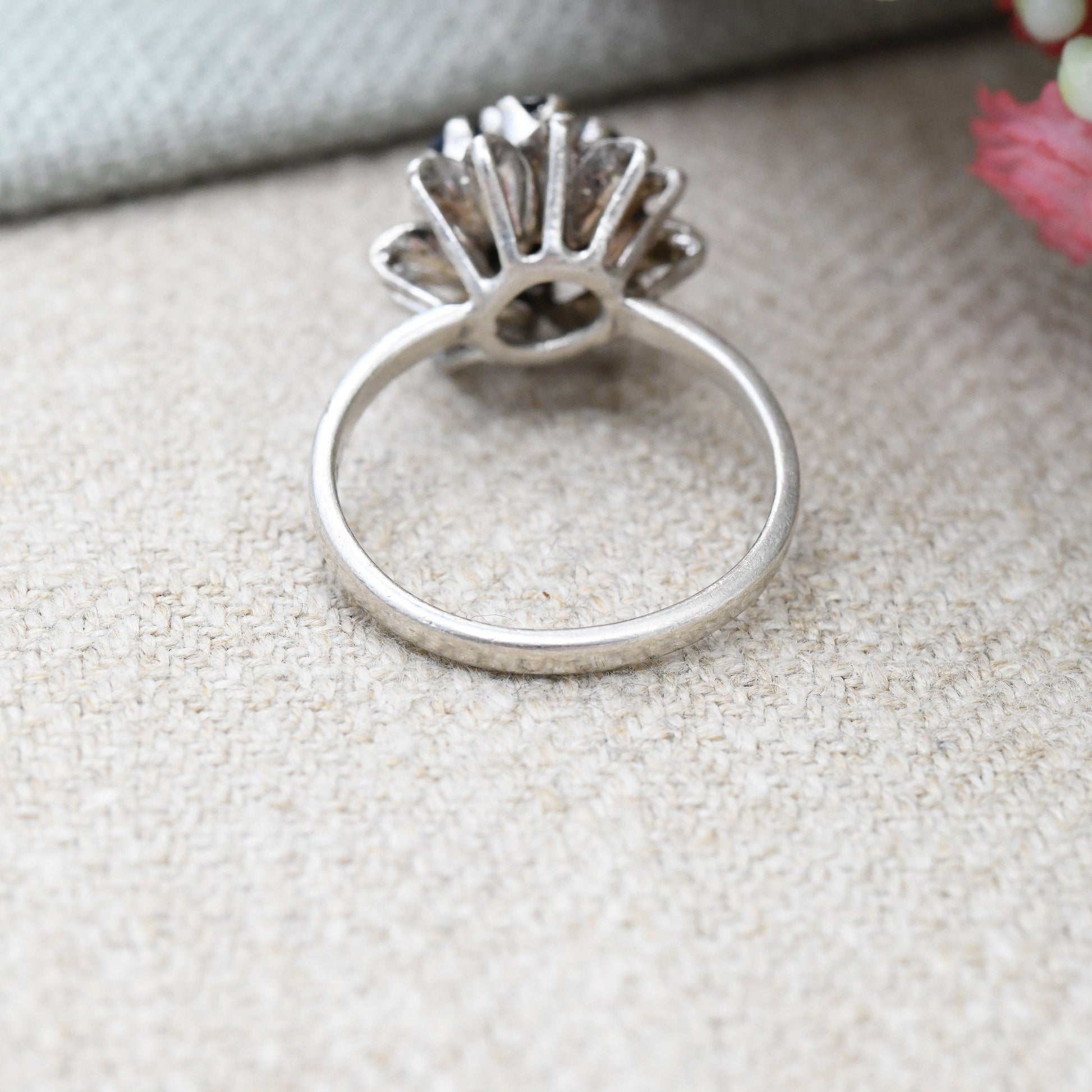 Vintage Sterling Silver Sapphire Cluster Flower Ring - Mid-Century Statement Sparkly Cocktail Ring | UK Size - N 1/2 | US Size - 6 3/4