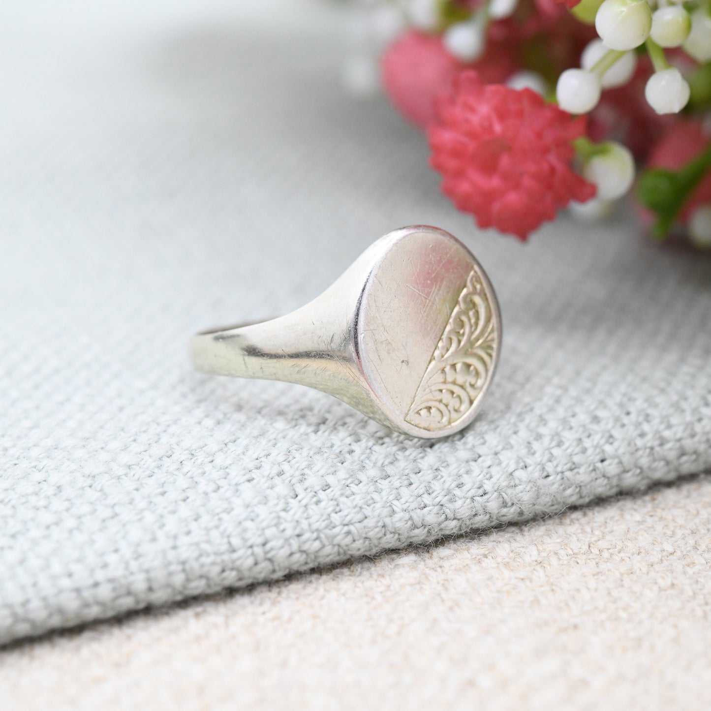 Vintage Sterling Silver Signet Ring with Engraved Scrolling Design Gold Plated - Unisex Everyday Silver | UK Size - R | US Size - 8 3/4