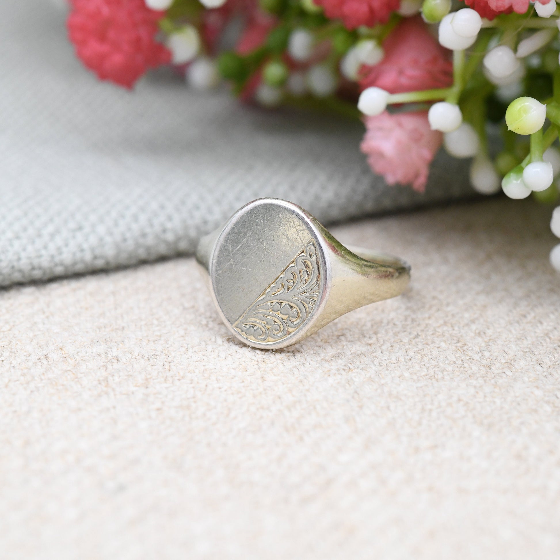 Vintage Sterling Silver Signet Ring with Engraved Scrolling Design Gold Plated - Unisex Everyday Silver | UK Size - R | US Size - 8 3/4