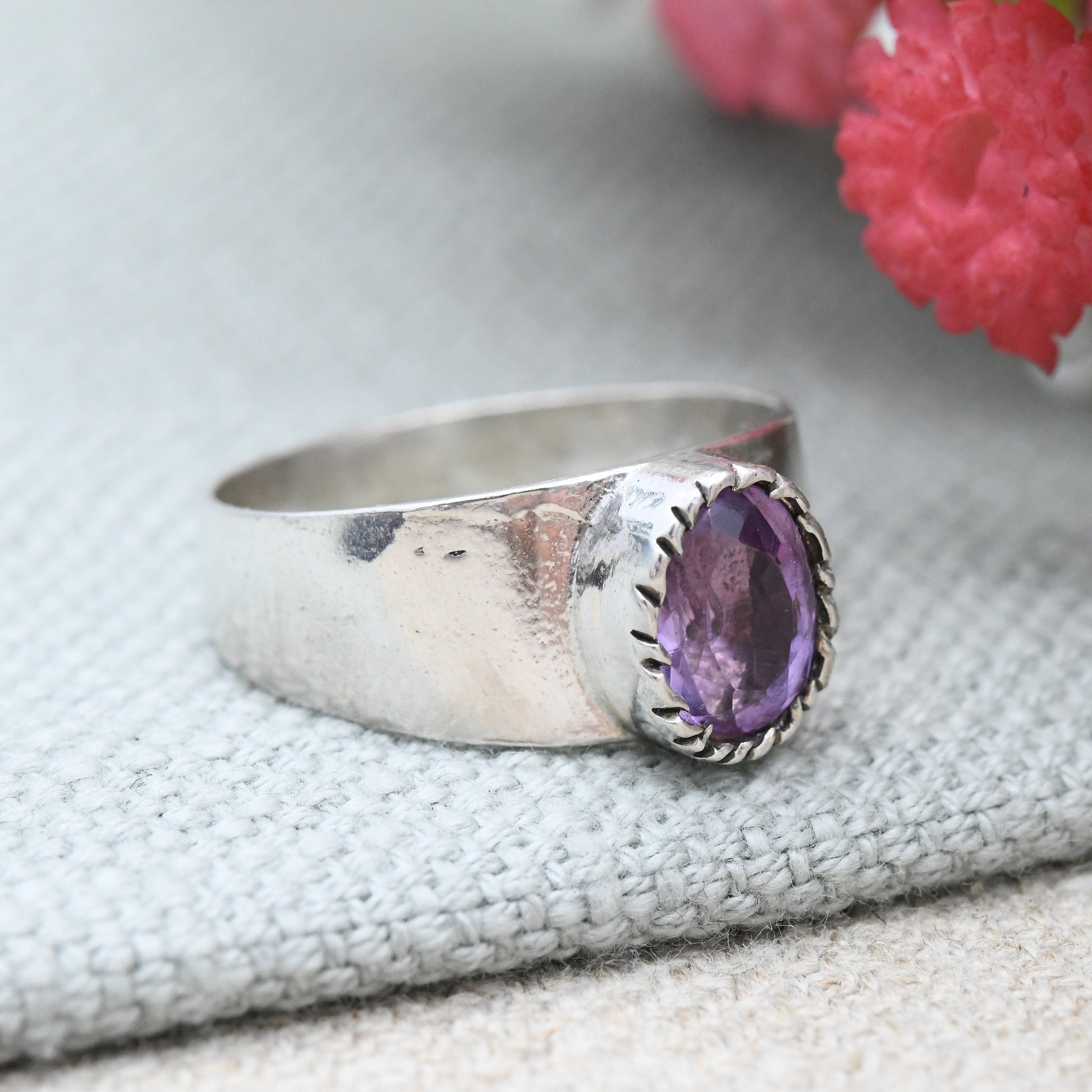 Vintage Mid-Century Sterling Silver Amethyst Ring 1977 - Chunky Large Purple Stone Solitaire | Modernist | UK Size - P | US Size - 7 1/2