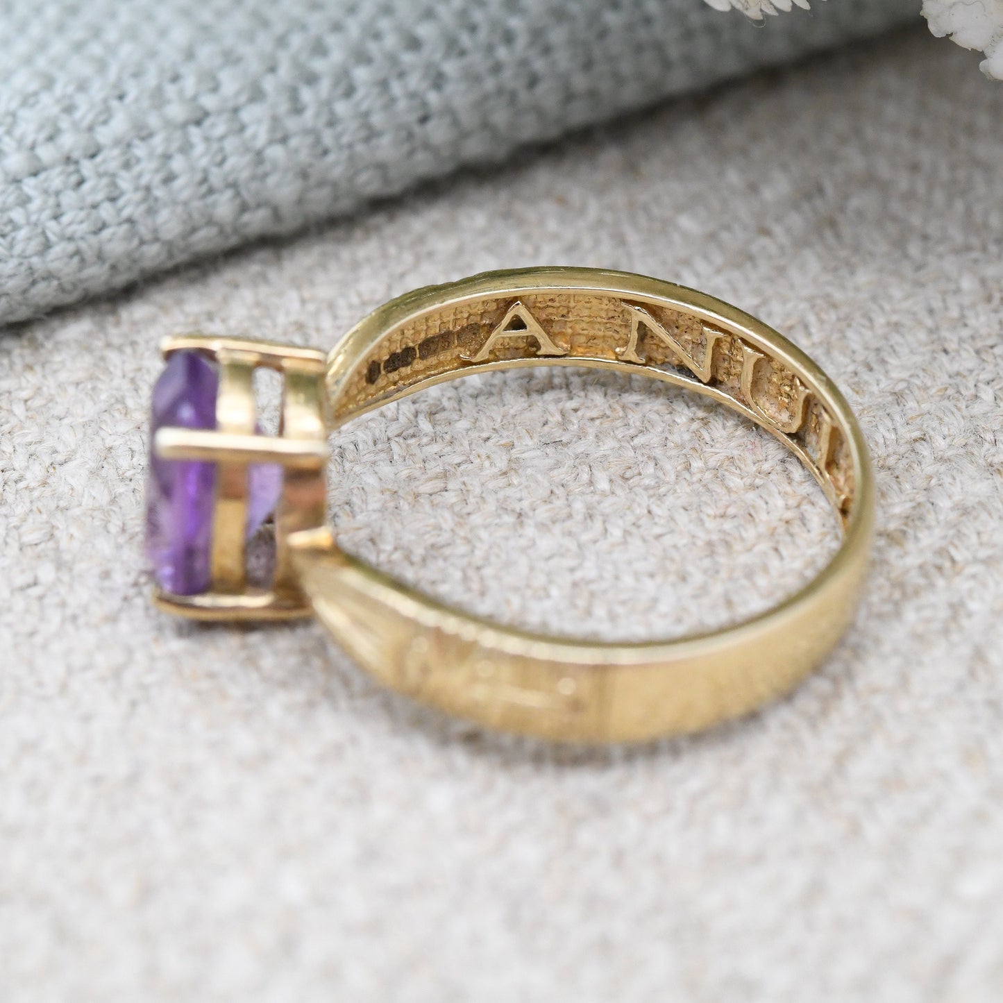 Vintage 9ct Gold Amethyst Sentimental Ring French A Nul Autre To No One Else - Large Purple Stone Solitaire | UK Size - P 1/2 | US Size - 8