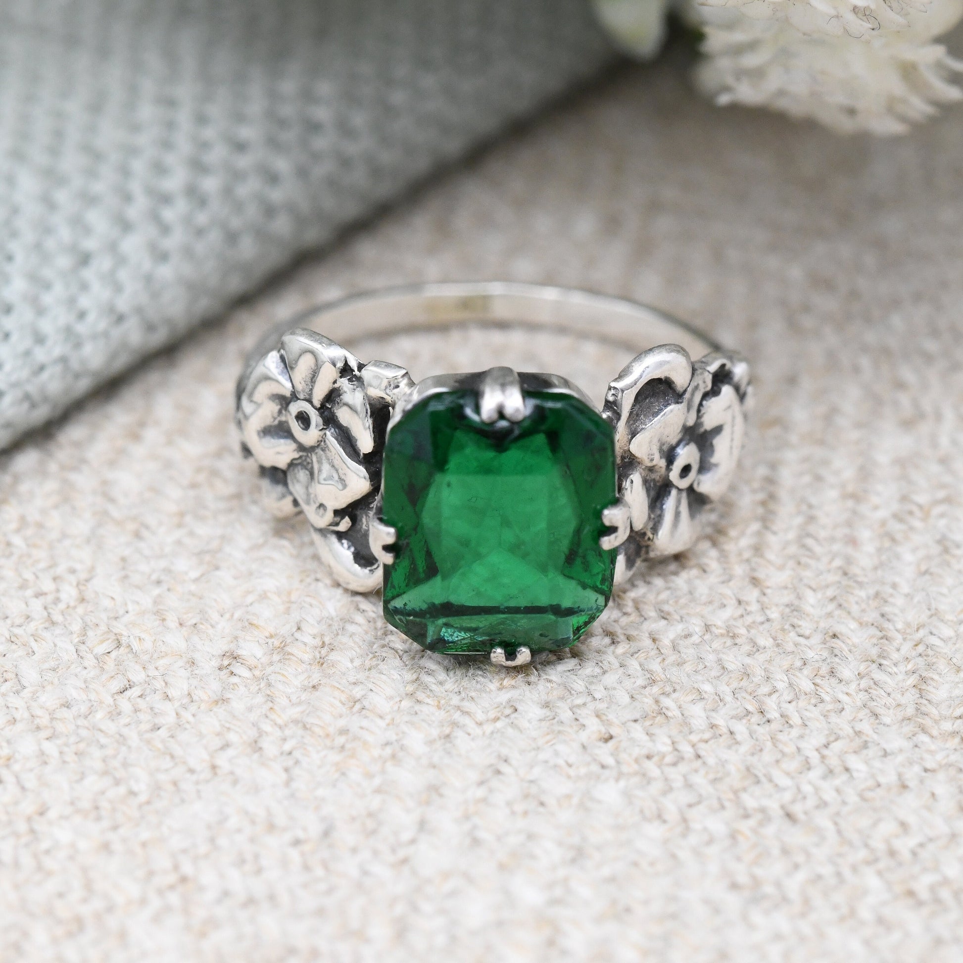 Vintage Sterling Silver Paste Ring Art Nouveau Style Flowers - Emerald Green Stone Cocktail Ring Art Deco | UK Size - N | US Size - 6 3/4