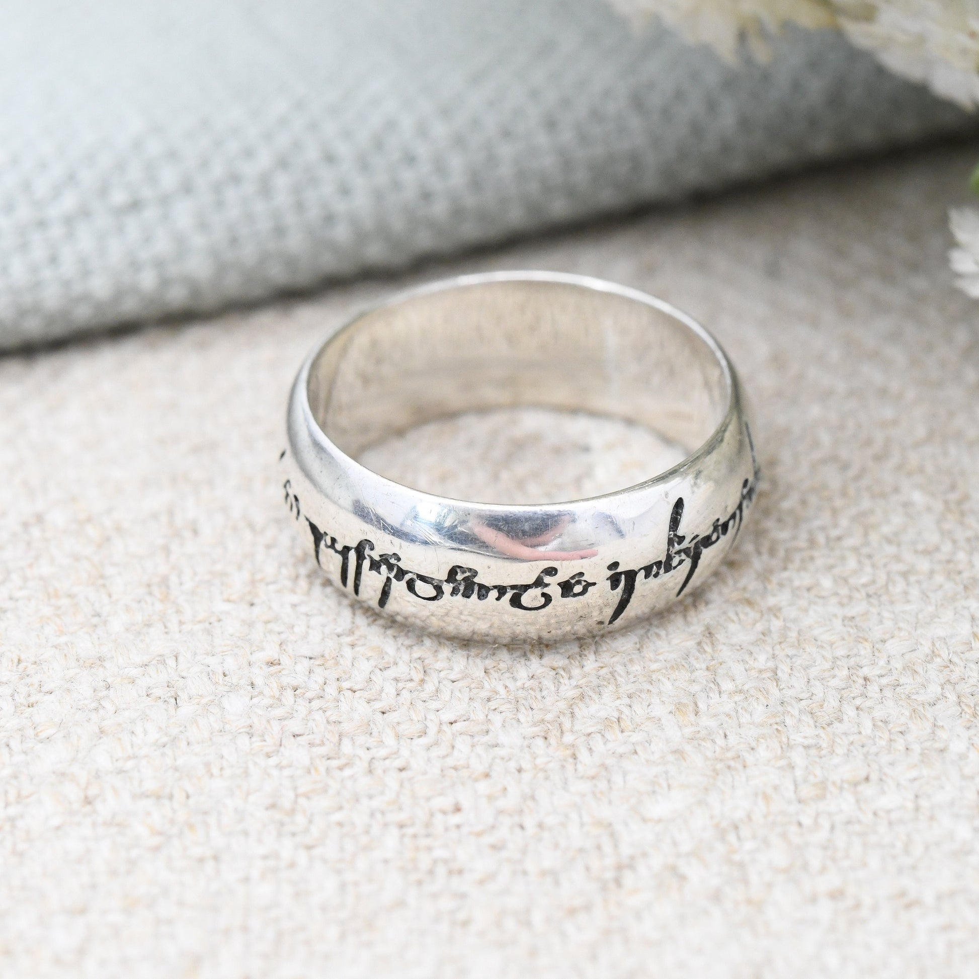 Sterling Silver The Lord of the Rings One Ring Fusion - Unisex Chunky Silver Band Black Speech Inscription | UK Size - L | US Size - 5 3/4