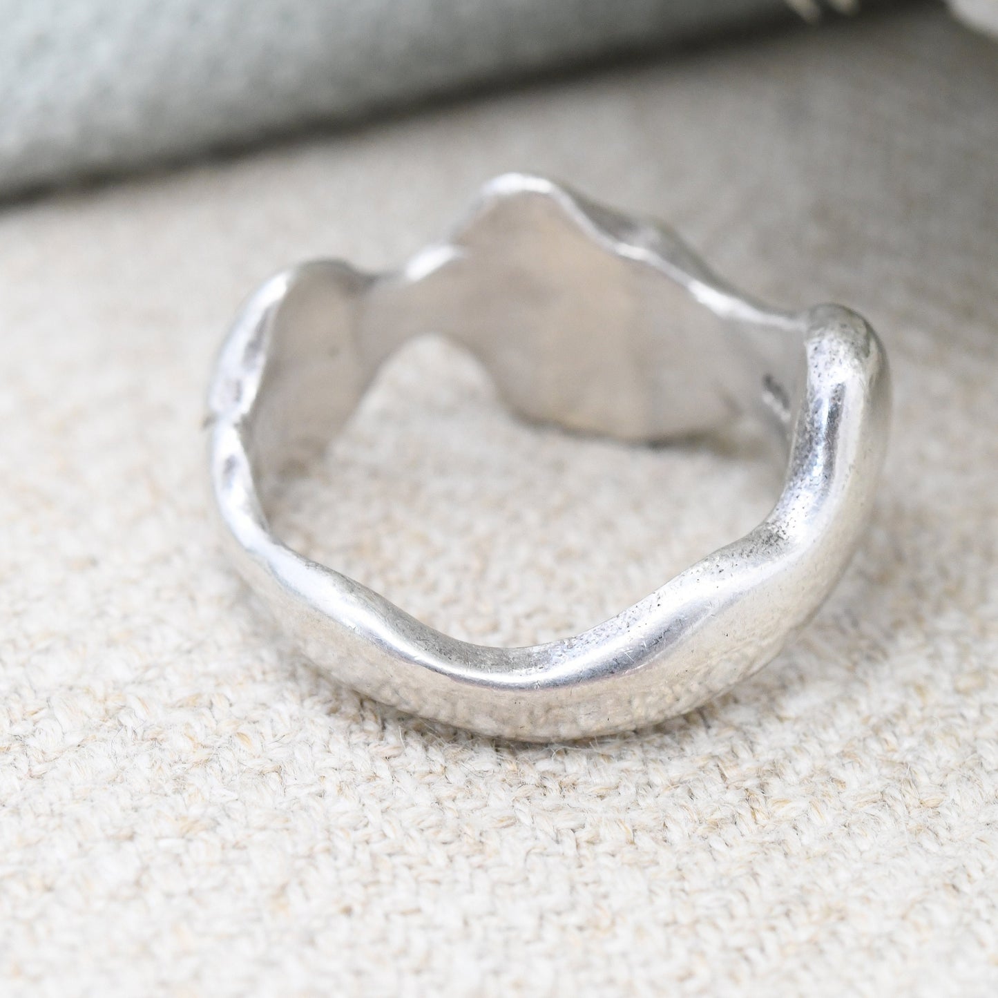 Vintage Sterling Silver Abstract Shape Wave Form Ring 1993 - Minimalist Y2K Chunky Silver Band | UK Size - L | US Size - 5 3/4