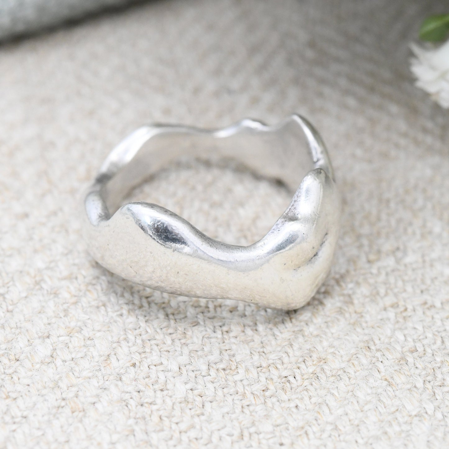 Vintage Sterling Silver Abstract Shape Wave Form Ring 1993 - Minimalist Y2K Chunky Silver Band | UK Size - L | US Size - 5 3/4