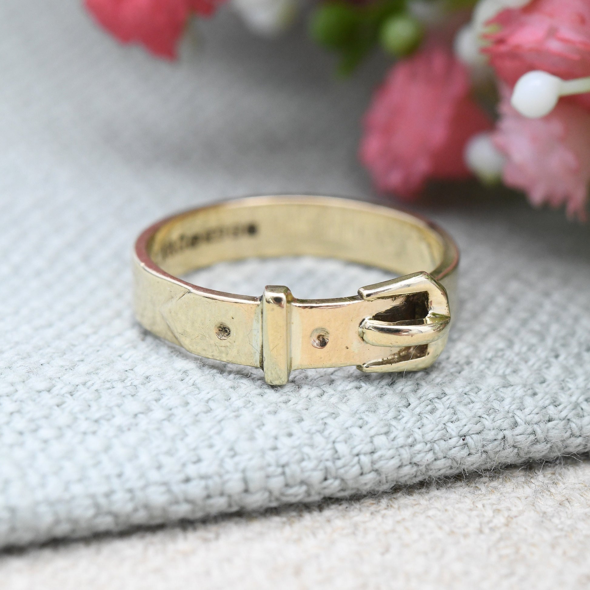 Vintage 9ct Gold Buckle Ring 1988 - Minimal Belt Band Mid-Century Victorian Style | Everyday Unisex Gold | UK Size - N 1/2 | US Size - 6 3/4