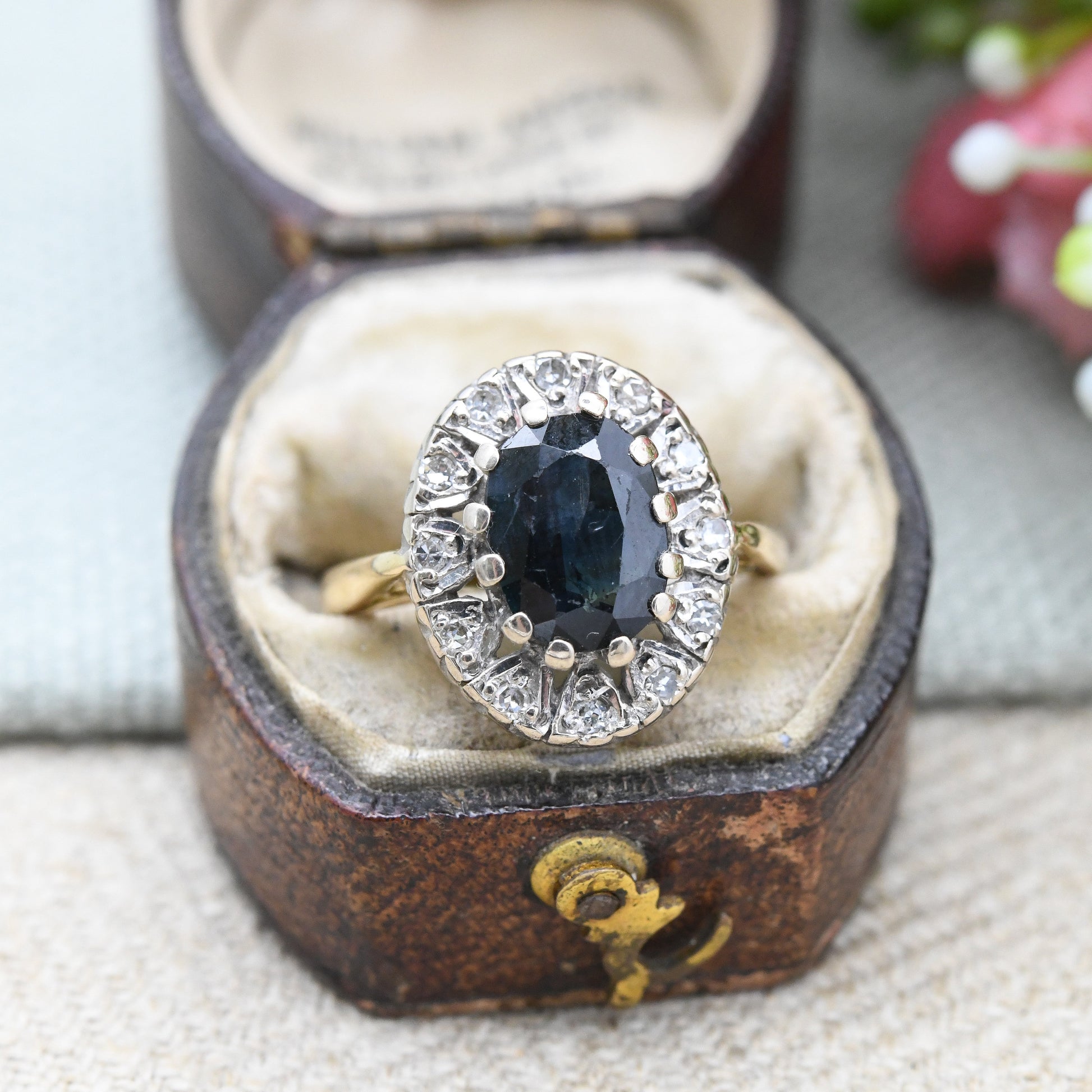 Vintage 18ct Gold Sapphire and Diamond Halo Ring - Mid-Century Vintage Cocktail Statement Ring | UK Size - M 1/2 | US Size - 6 1/2