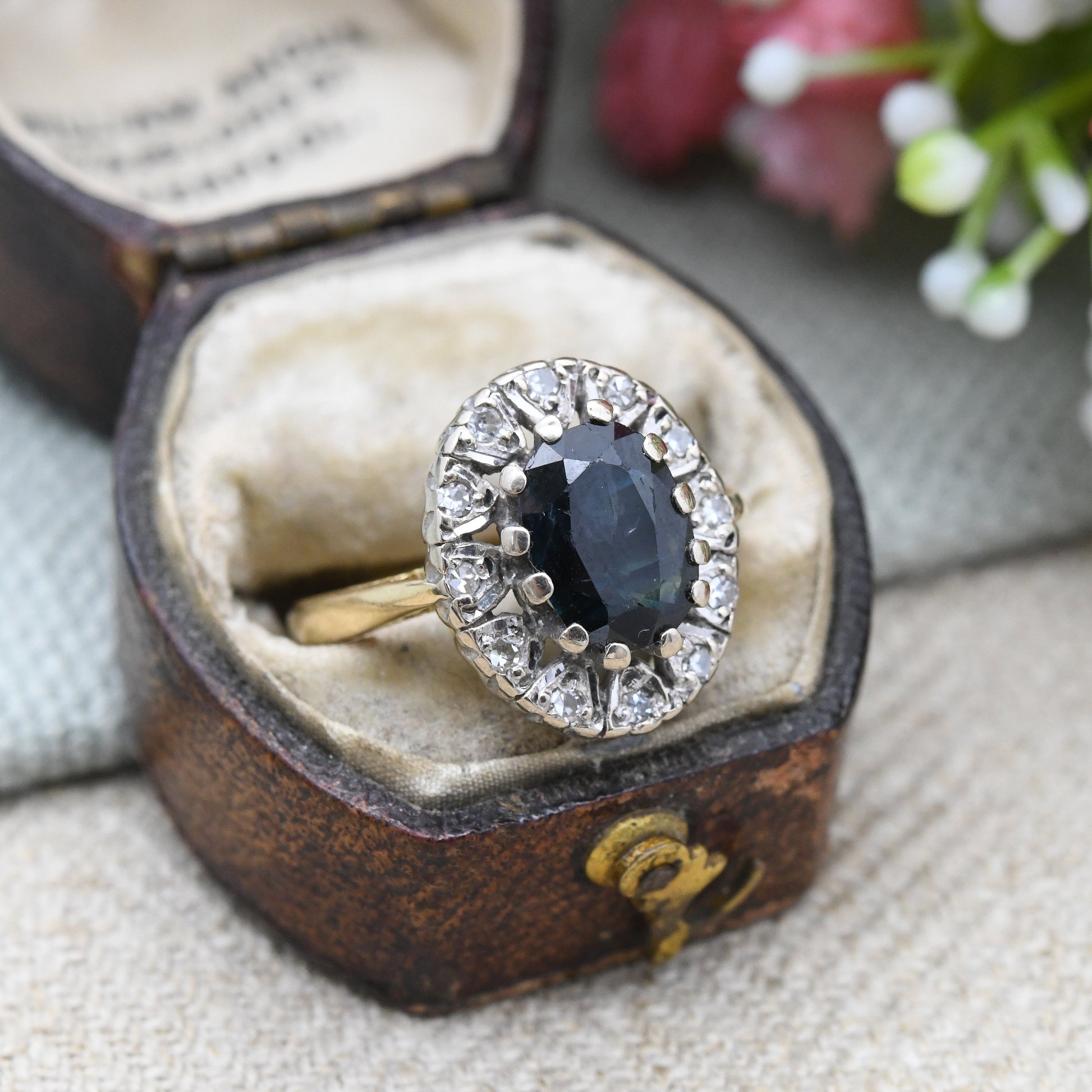 Vintage 18ct Gold Sapphire and Diamond Halo Ring - Mid-Century Vintage Cocktail Statement Ring | UK Size - M 1/2 | US Size - 6 1/2