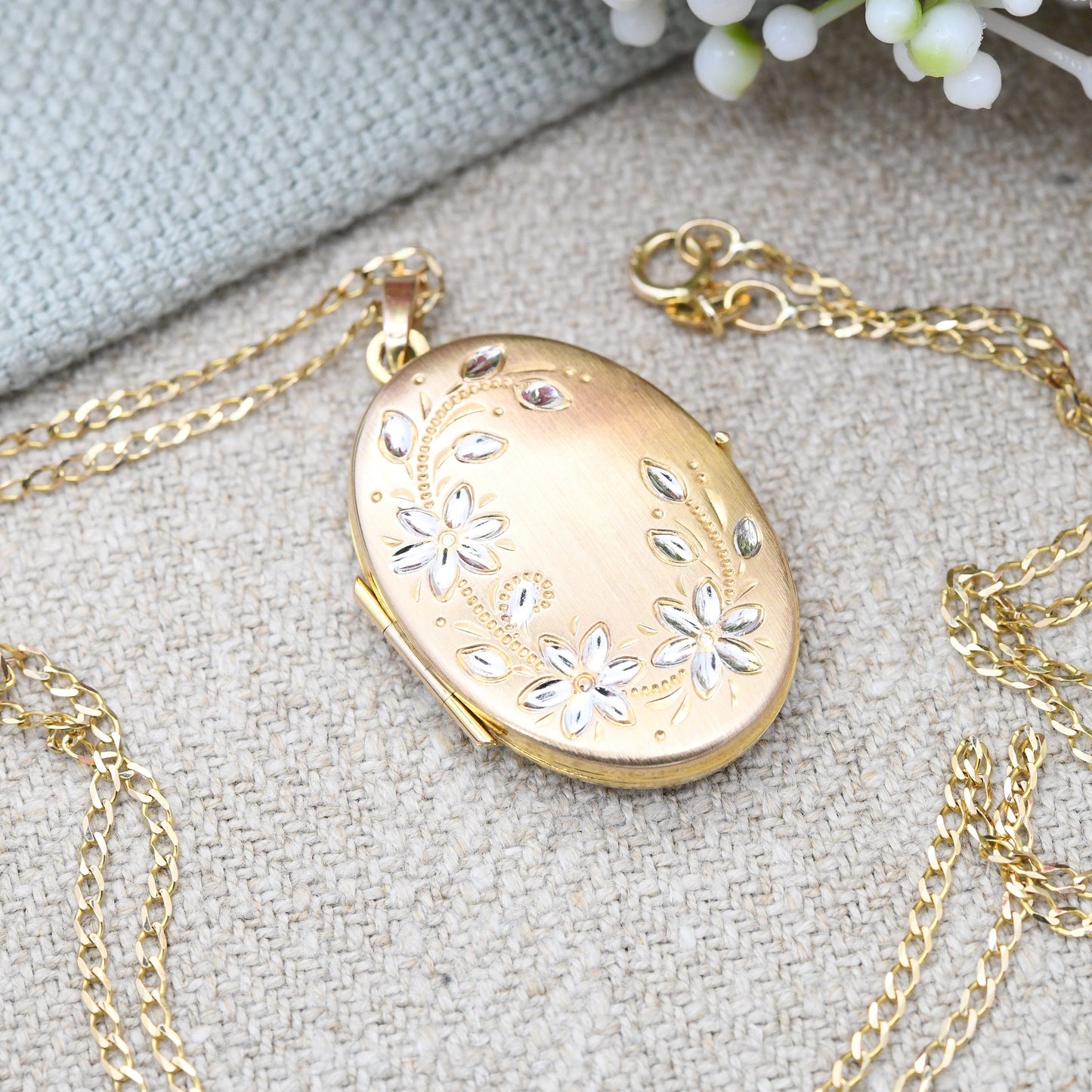 Vintage 9ct Gold Locket Pendant Necklace with White Gold Flowers 1992 - Two Picture Locket Large Oval | Photo Frame | Pretty Engraved Front