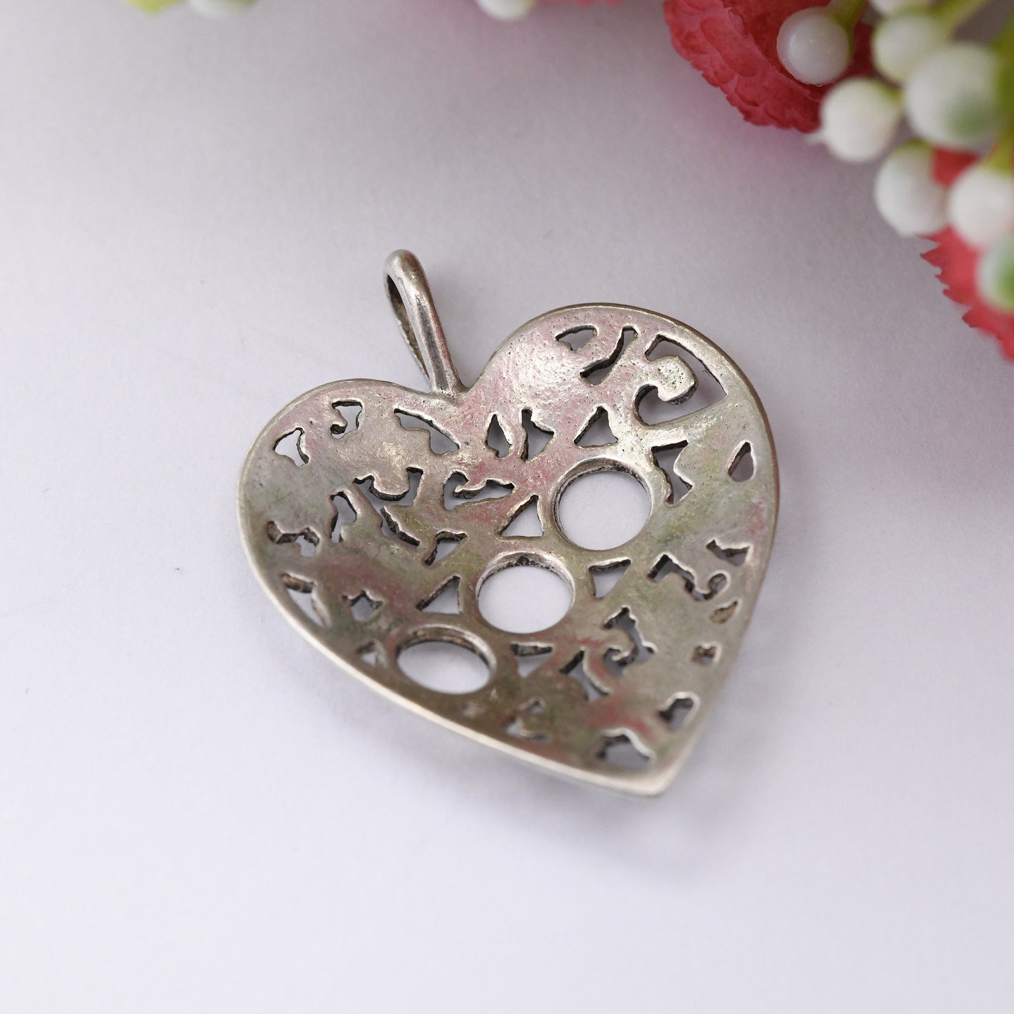 Vintage Sterling Silver 2000 Millennium Pendant Flower Heart Shape - Sweet Birthday Gift for 2000s Baby | Pretty Y2K Jewellery Openwork