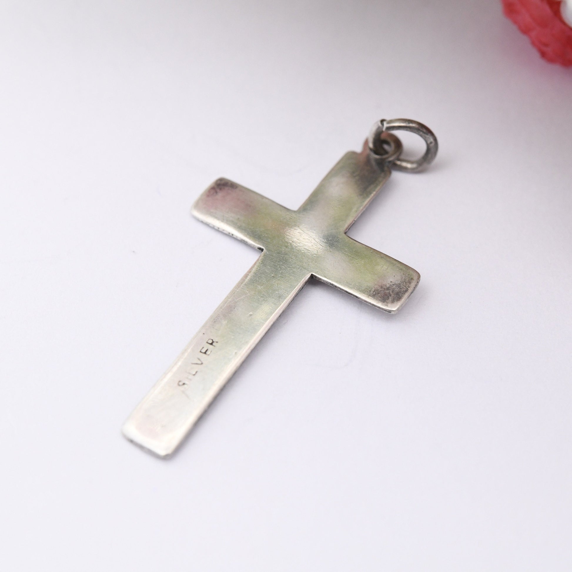 Vintage Sterling Silver Cross Pendant with Engraved Leaf Heart Pattern - Sweet Christening Jewellery Gift Present for Christian