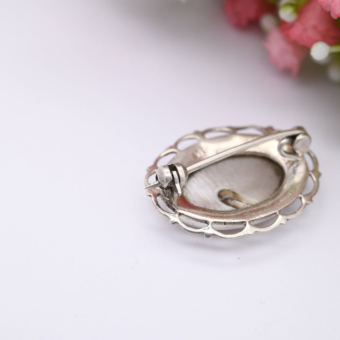 Vintage Sterling Silver Mother of Pearl Brooch - Floral Border | Cabochon White Stone Oval Shape