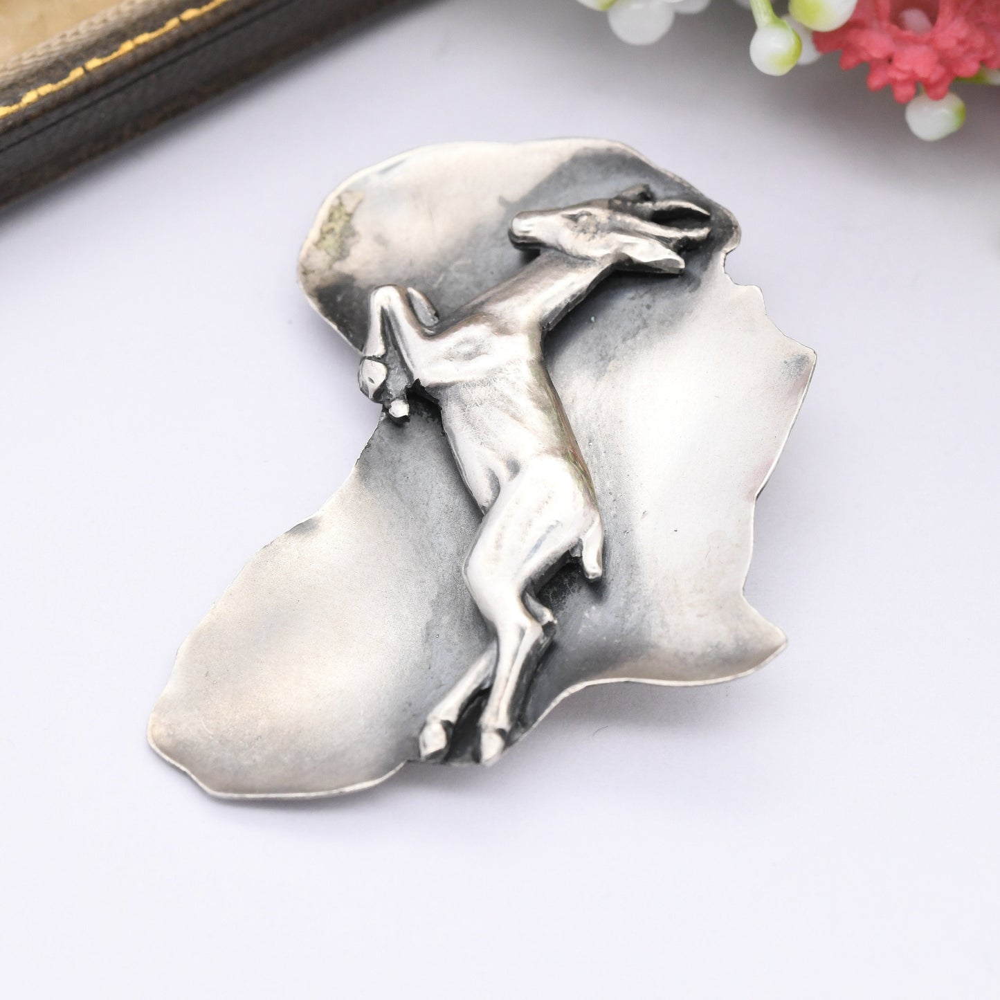 Vintage Sterling Silver Africa Antelope Brooch - Figural Animal Jewellery Gazelle | Map of African Shape | Souvenir Jewellery Gift Ideas