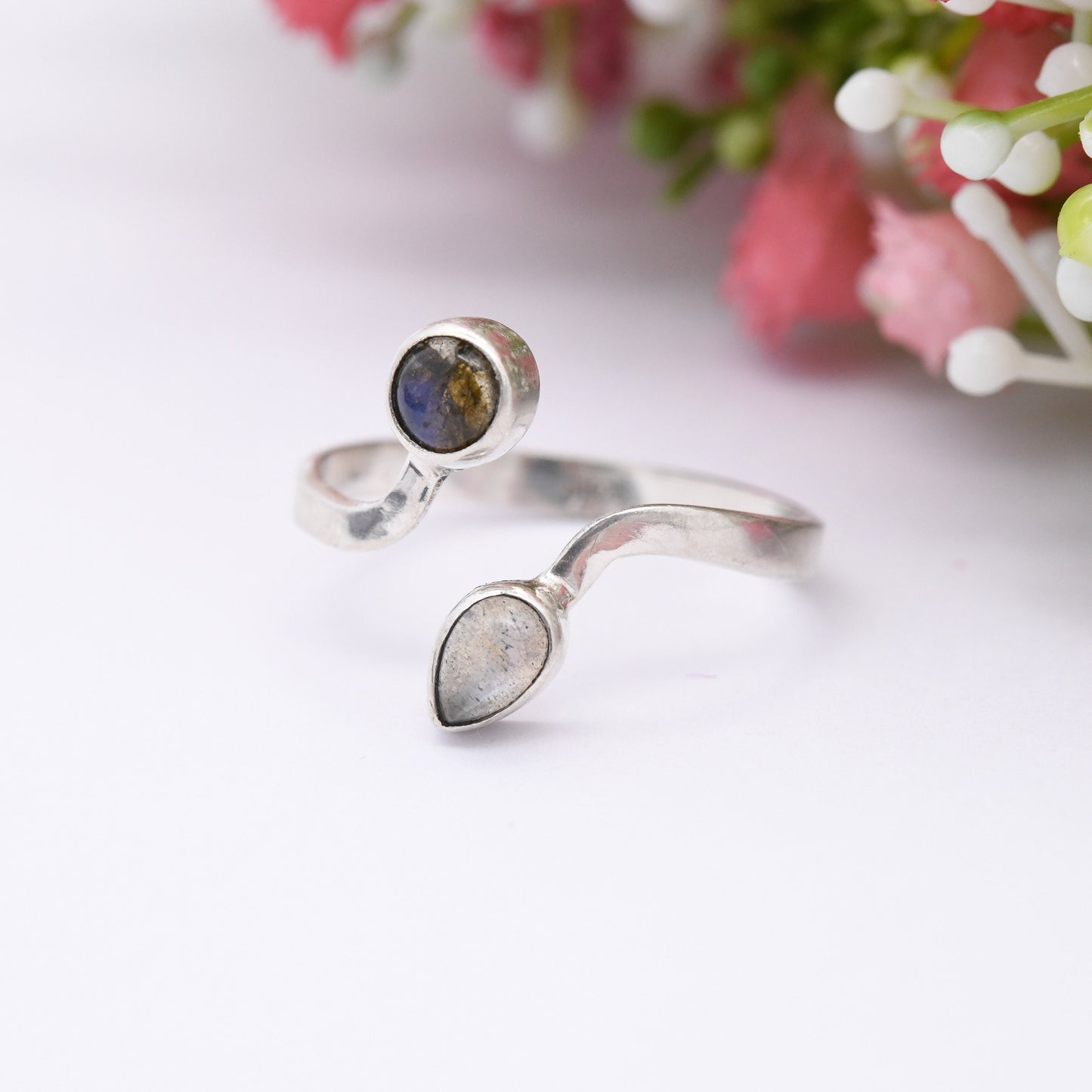 Vintage Sterling Silver Moonstone Labradorite Bypass Ring - Modernist Style Gemstone Ring | Open Adjustable UK Size - T | US Size - 9 1/2