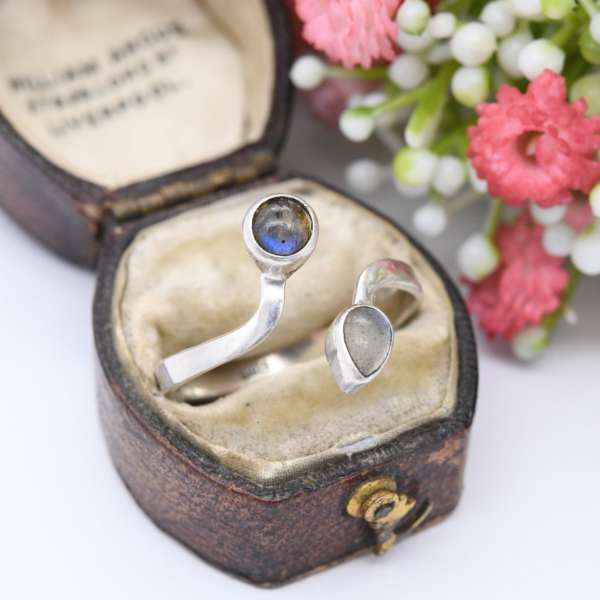 Vintage Sterling Silver Moonstone Labradorite Bypass Ring - Modernist Style Gemstone Ring | Open Adjustable UK Size - T | US Size - 9 1/2