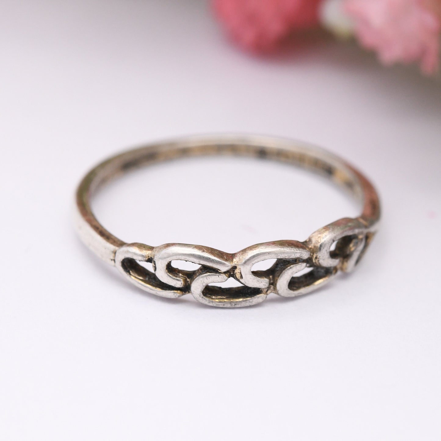 Vintage Sterling Silver Ring with Abstract Design 1992 - Pretty Minimal Unusual Stacking Ring | UK Size - M | US Size - 6 1/4