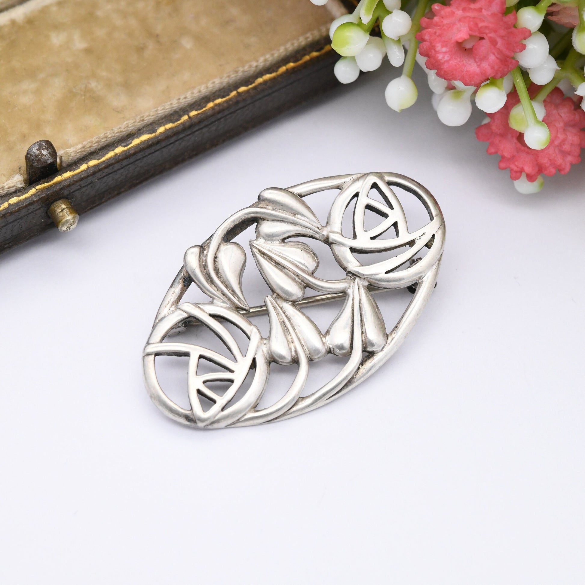 Vintage Scottish Sterling Silver Brooch by Carrick CJL 1994 - Openwork Flower Design | Large Oval Celtic Glasgow Rose