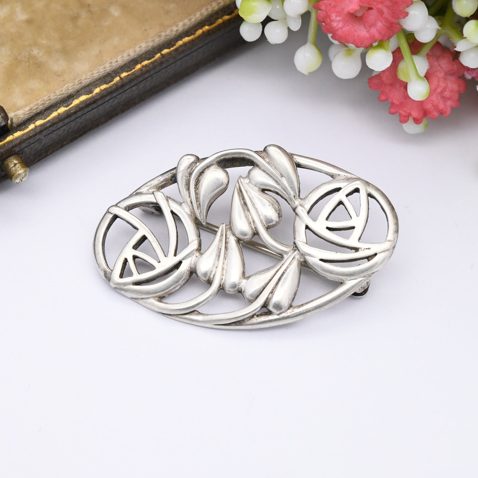 Vintage Scottish Sterling Silver Brooch by Carrick CJL 1994 - Openwork Flower Design | Large Oval Celtic Glasgow Rose