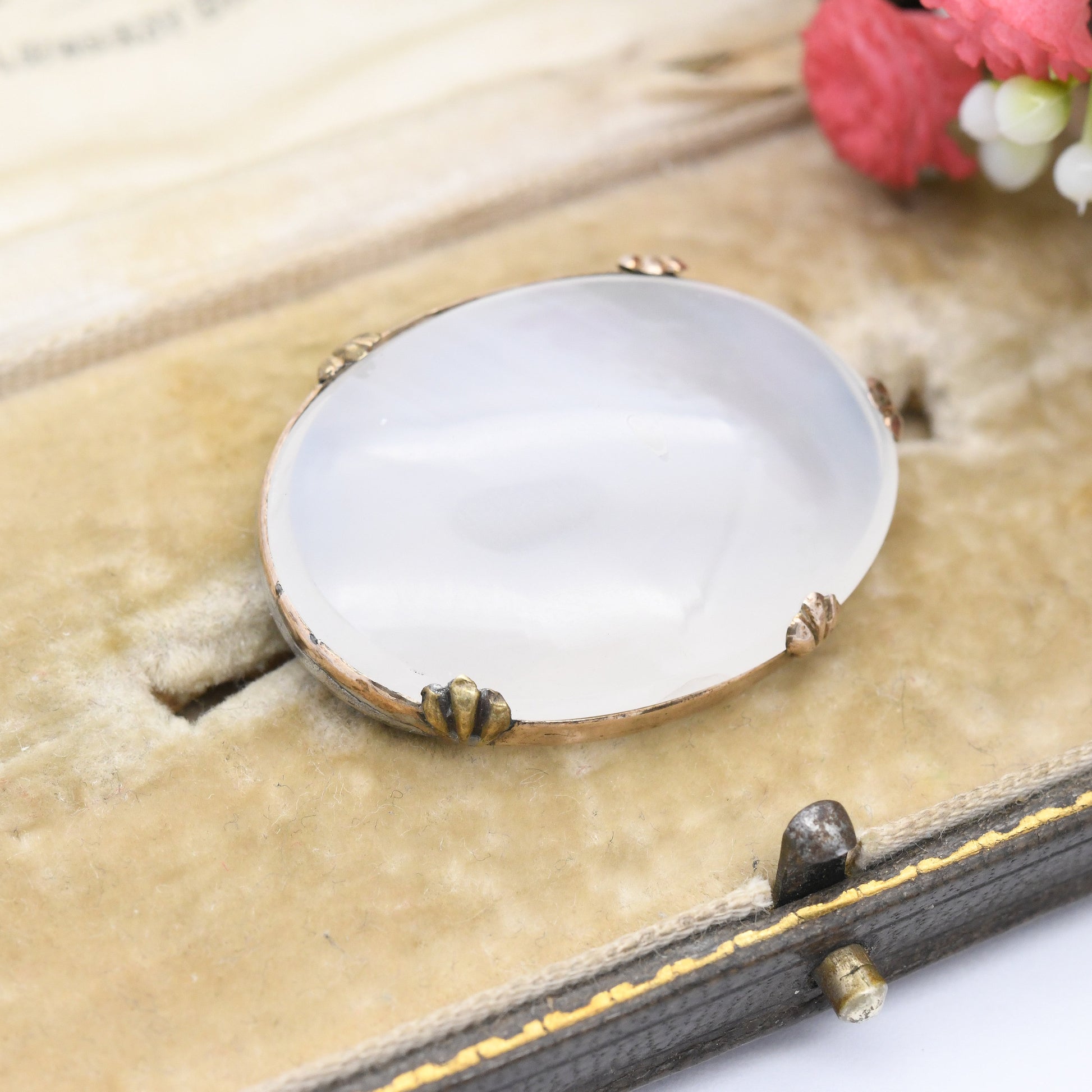 Antique Rolled Gold Chalcedony Brooch - Large Cabochon Translucent Oval Gemstone | Scallop Prongs