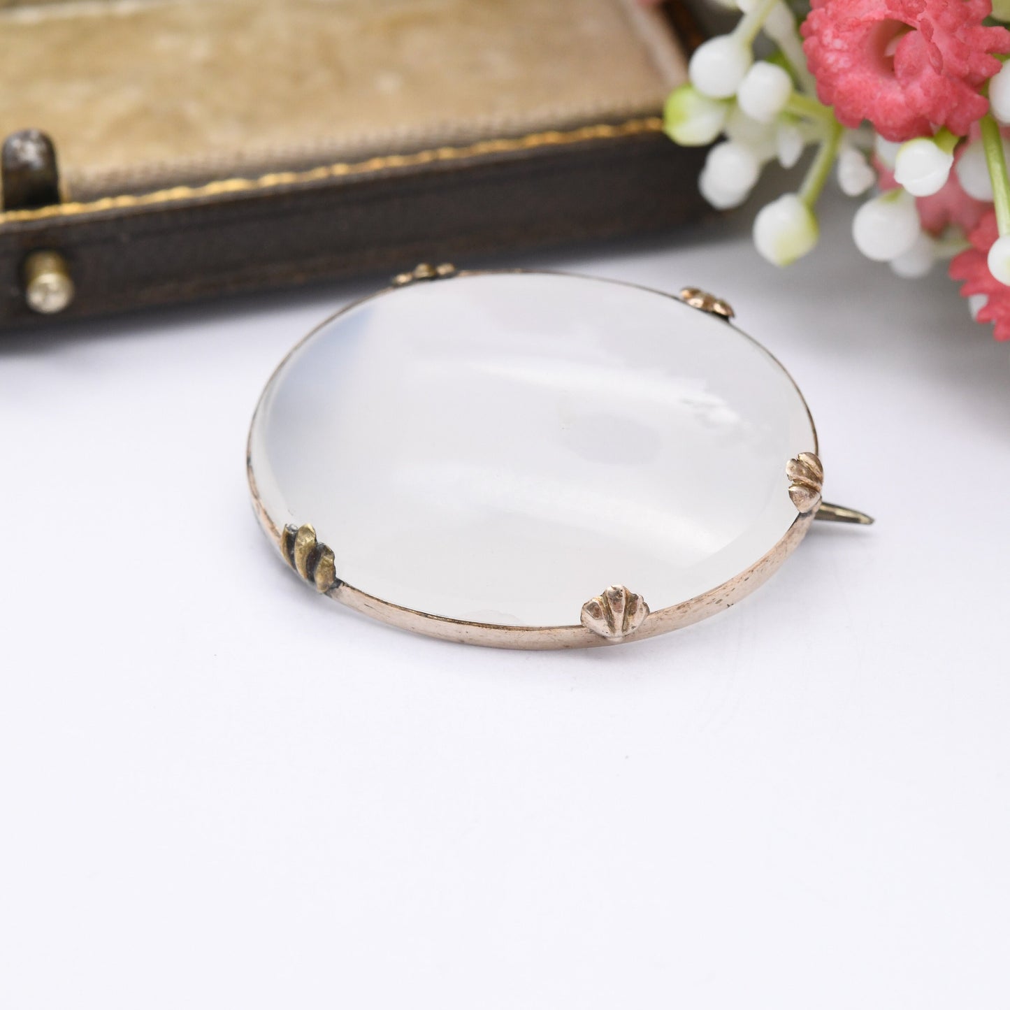 Antique Rolled Gold Chalcedony Brooch - Large Cabochon Translucent Oval Gemstone | Scallop Prongs