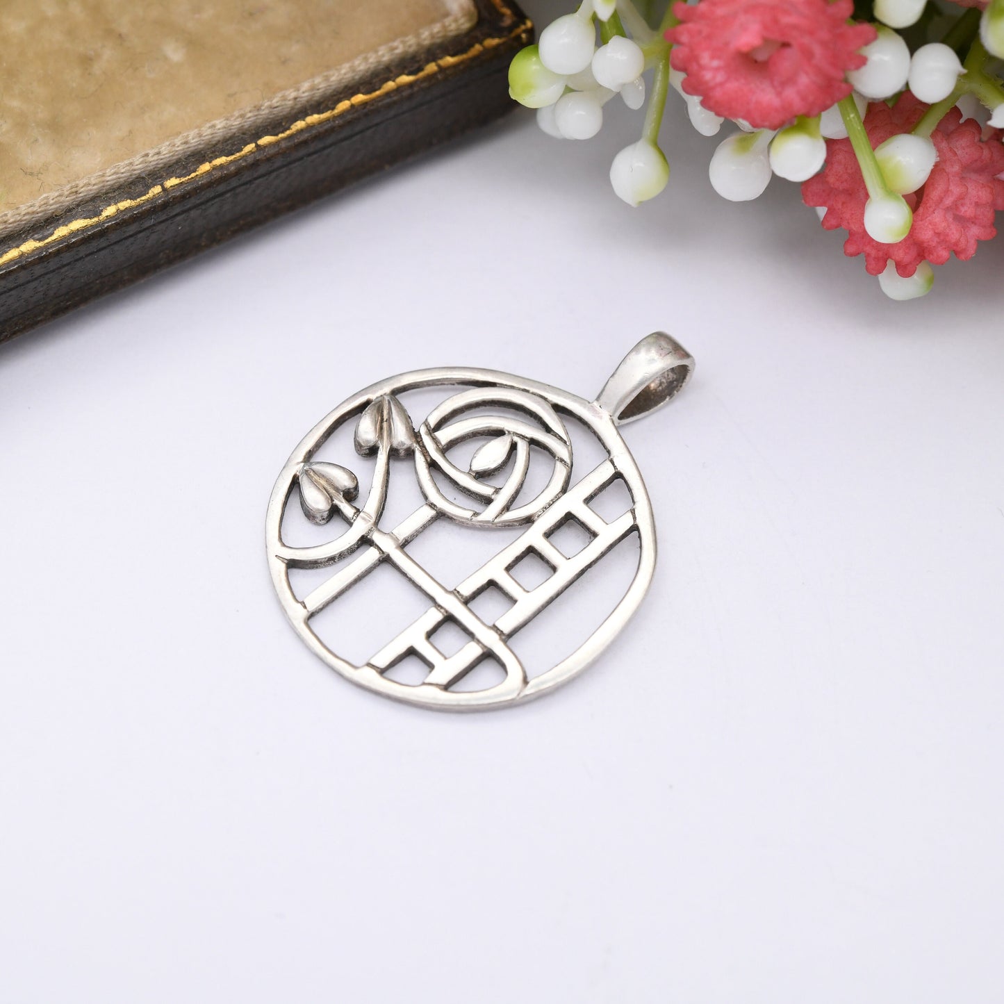 Vintage Sterling Silver Glasgow Rose Pendant - Celtic Openwork Flower Symbol | Circle Stained Glass Window Style