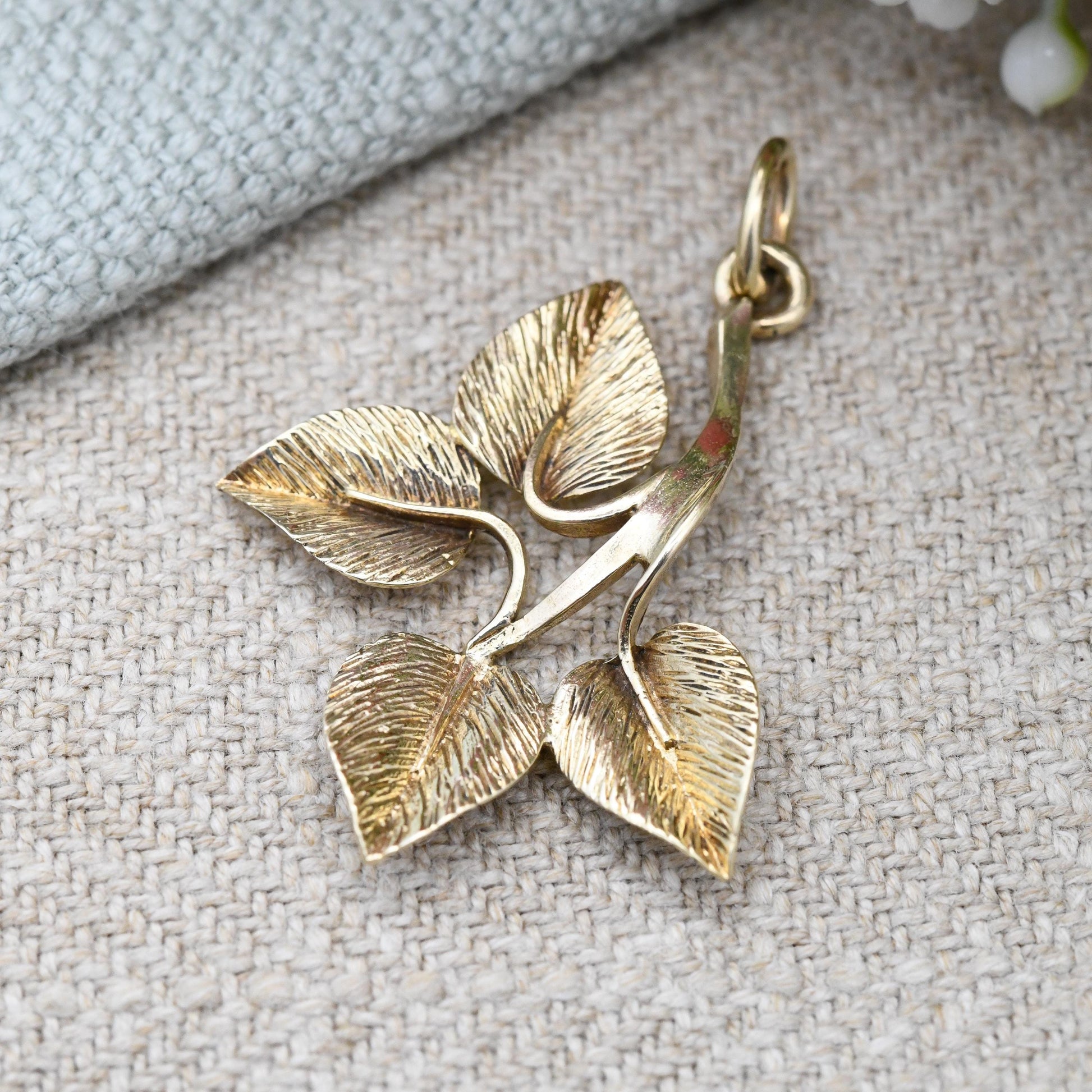 Vintage 9ct Gold Leaf Pendant Textured Leaves - 1977 Mid-Century Modernist Charm Pendant | Pretty Gift for Necklace Stack | Solid Gold Gift