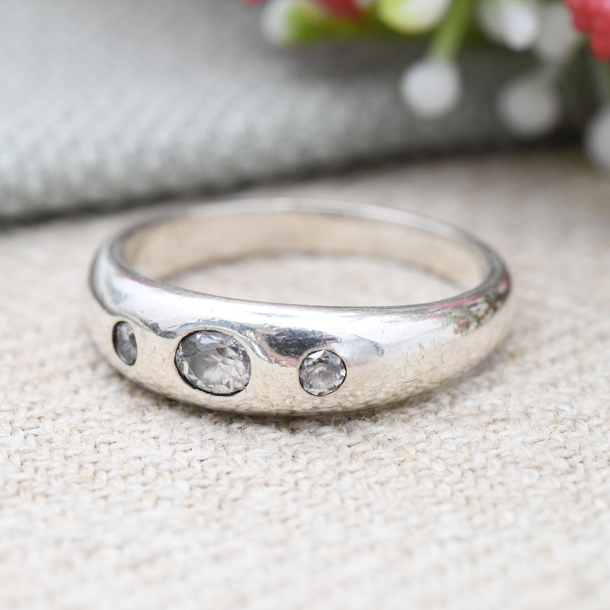 Vintage Sterling Silver Gypsy Ring Three Stone - CZ Cubic Zirconia Flush Stone Ring | Pretty Gift for Her | UK Size - N 1/2 | US Size - 7