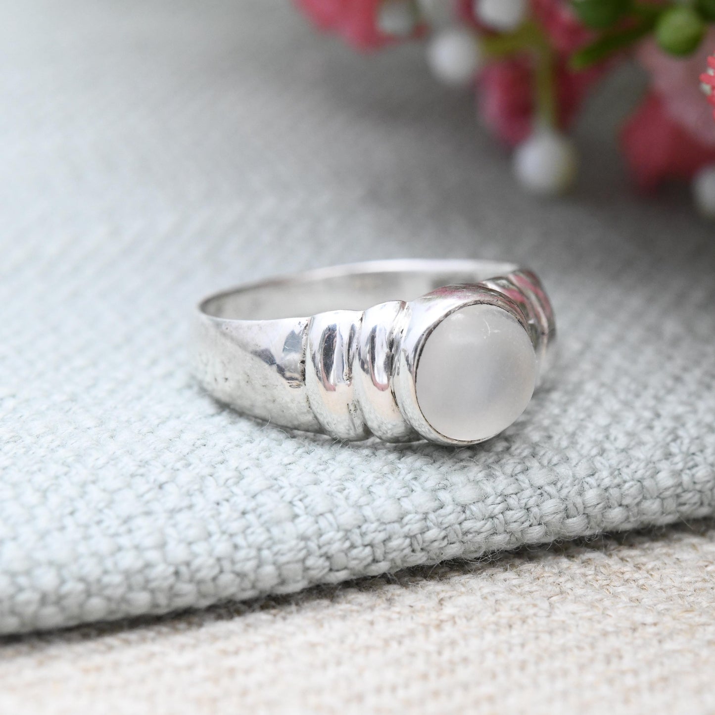 Vintage Sterling Silver Opalite Ring - Cabochon Opalised Glass | Unisex Clear Stone Statement Ring | UK Size - M | US Size - 6 1/4