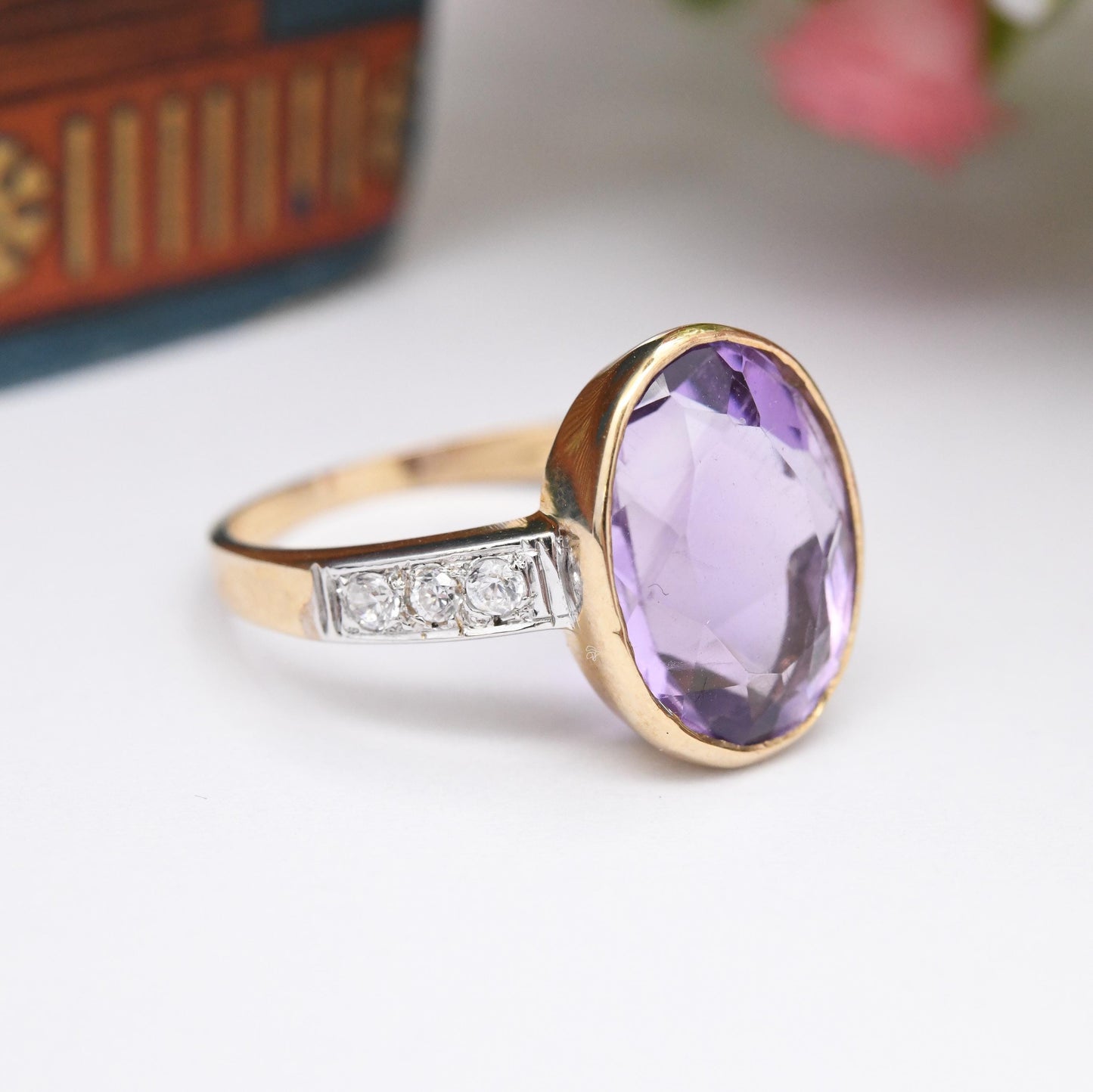 Vintage 9ct Gold Amethyst Ring 1996 with Clear Side Stones - Oval Large Purple Solitaire Stone Cocktail Ring | UK Size - P | US Size - 7 3/4