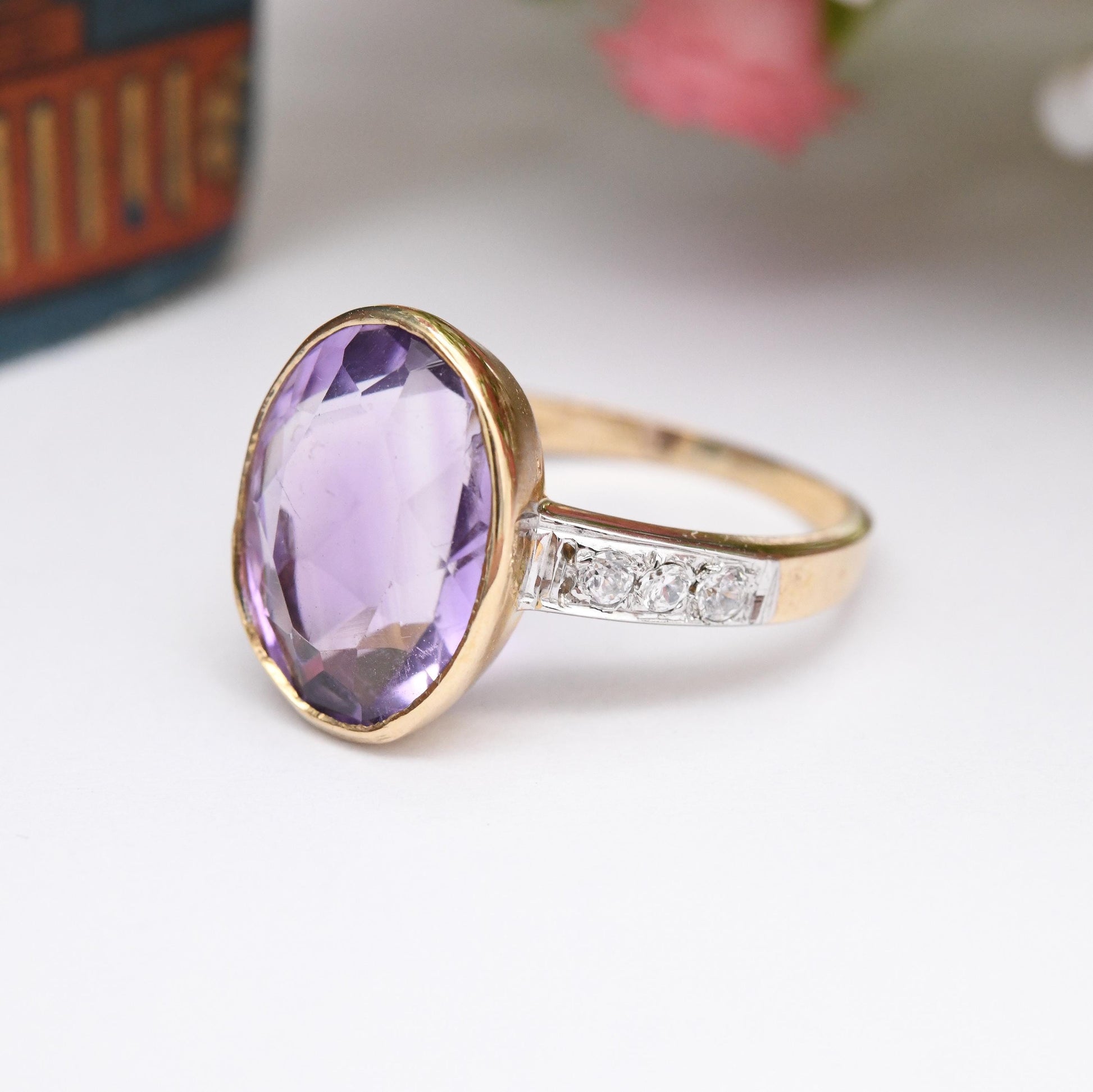 Vintage 9ct Gold Amethyst Ring 1996 with Clear Side Stones - Oval Large Purple Solitaire Stone Cocktail Ring | UK Size - P | US Size - 7 3/4