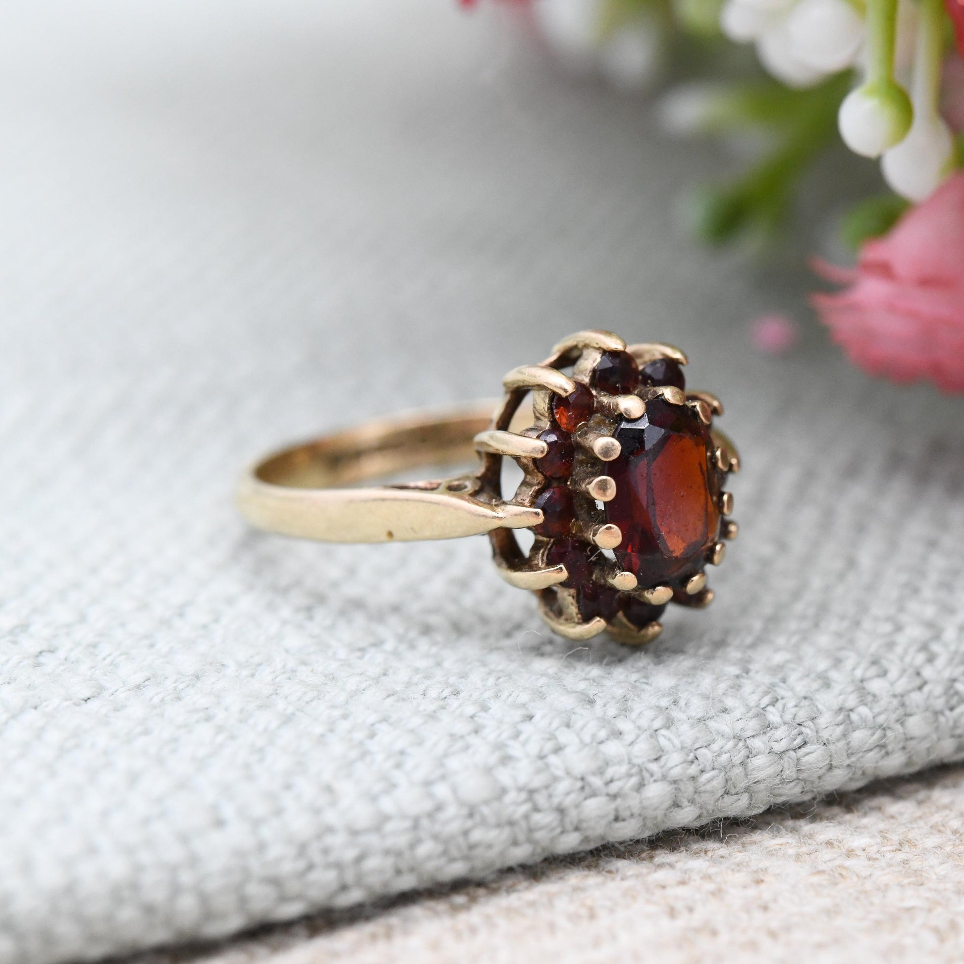 Vintage 9ct Gold Garnet Flower Ring 1974 - Mid-Century Red Gemstone Floral Halo | UK Size - K | US Size - 5 1/4