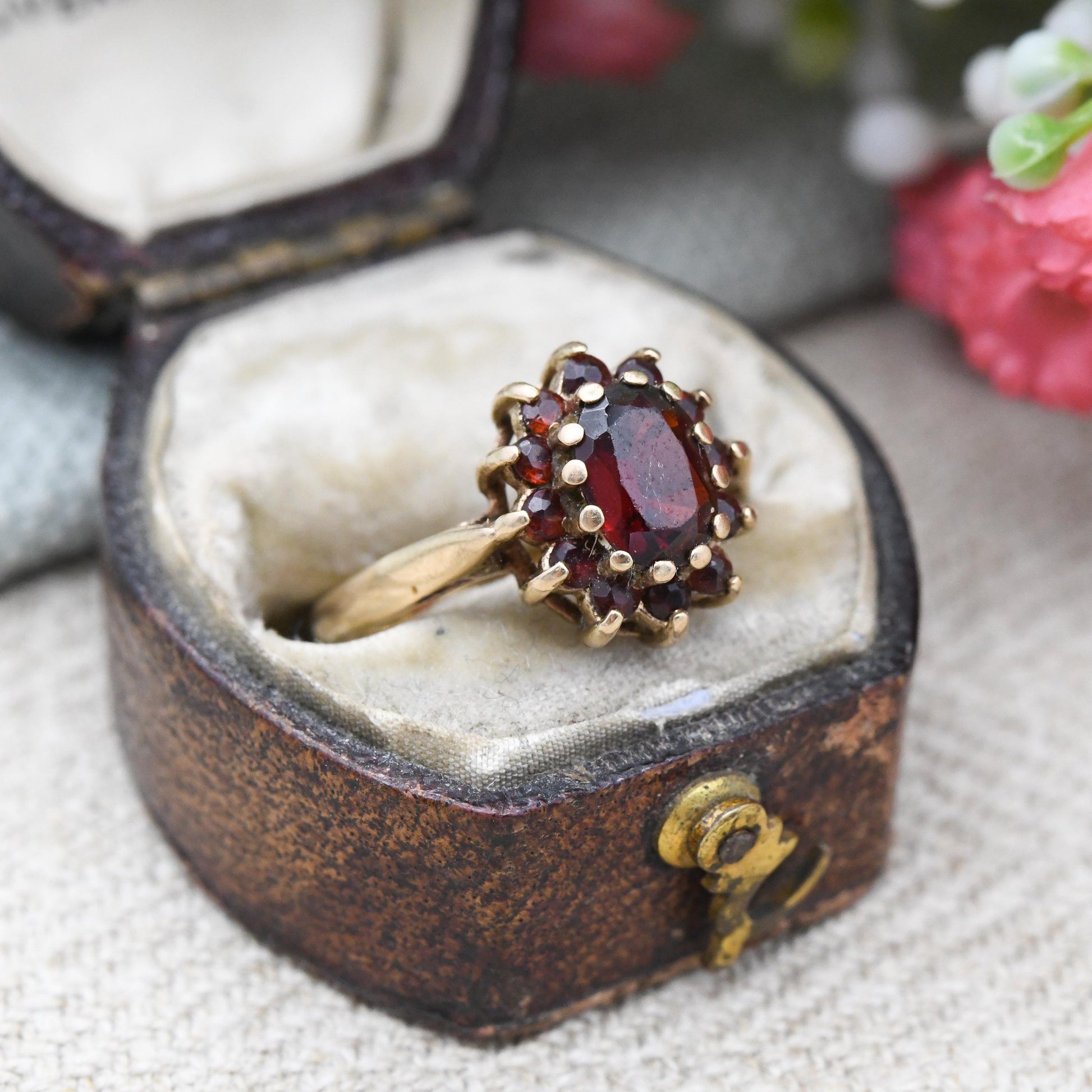 Vintage 9ct Gold Garnet Flower Ring 1974 - Mid-Century Red Gemstone Floral Halo | UK Size - K | US Size - 5 1/4