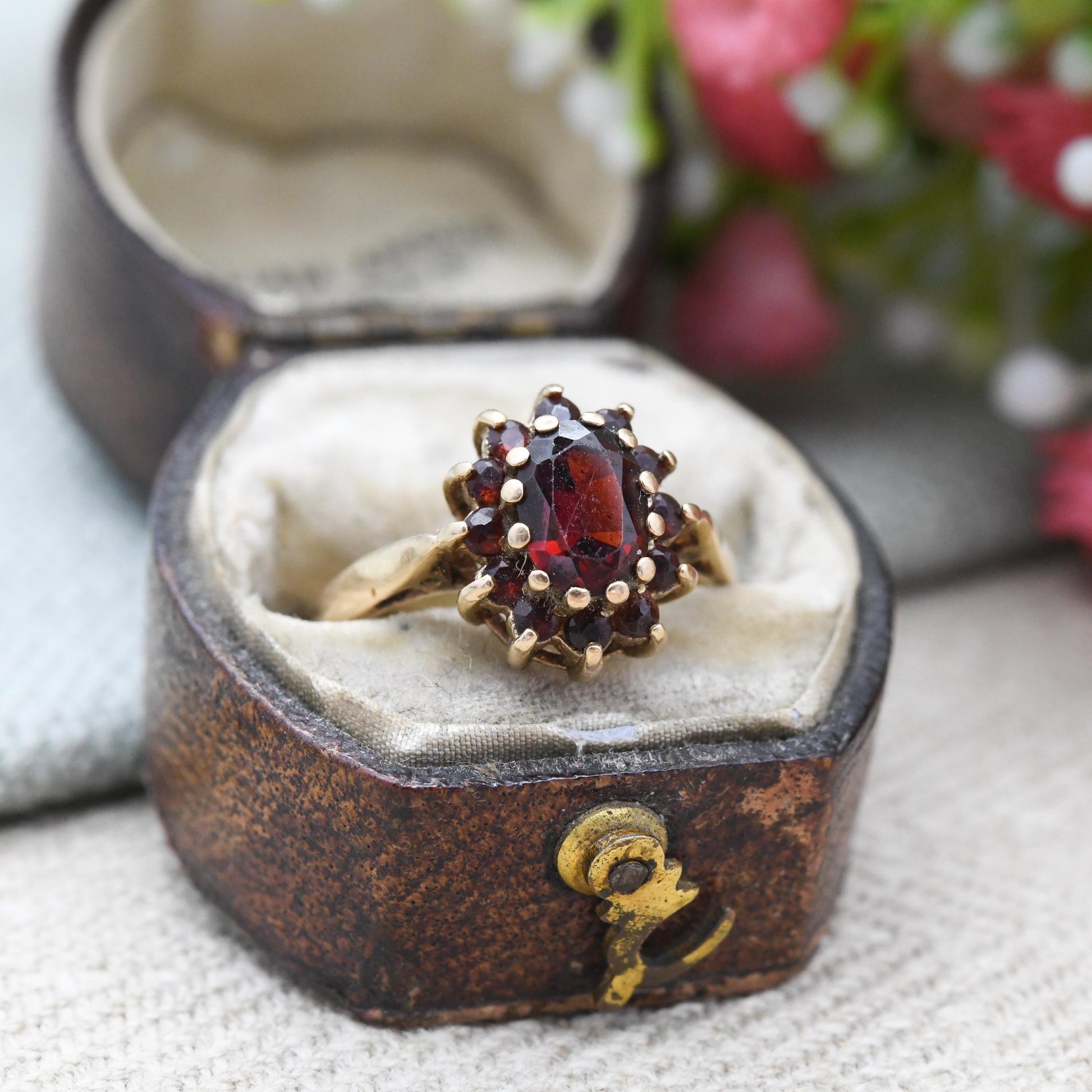 Vintage 9ct Gold Garnet Flower Ring 1974 - Mid-Century Red Gemstone Floral Halo | UK Size - K | US Size - 5 1/4