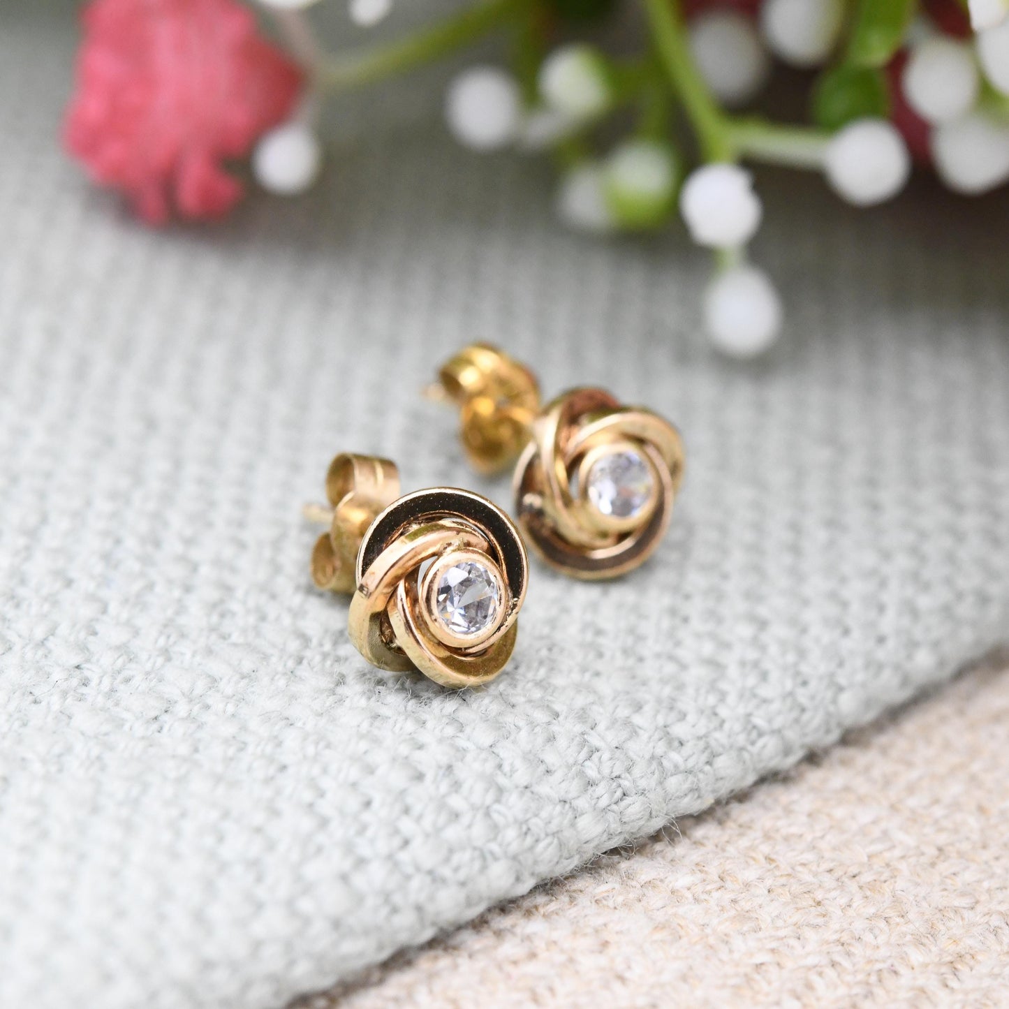 Vintage 9ct Gold CZ Twist Stud Earrings - Sparkly Clear Gemstone | Gold Birthday Gift | Butterfly Back | Everyday Stud Earrings