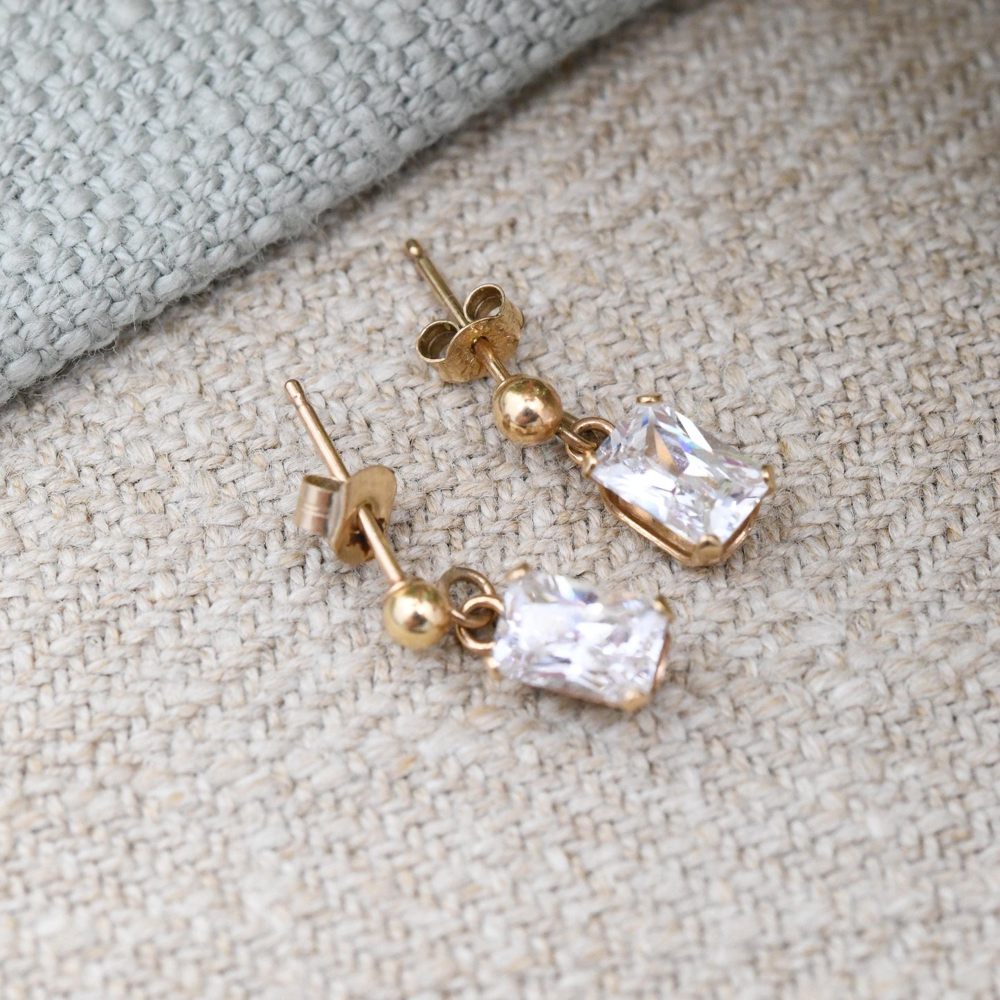 Vintage 9ct Gold CZ Drop Earrings - Rectangle Sparkly Large Stone | Gold Butterfly Backs