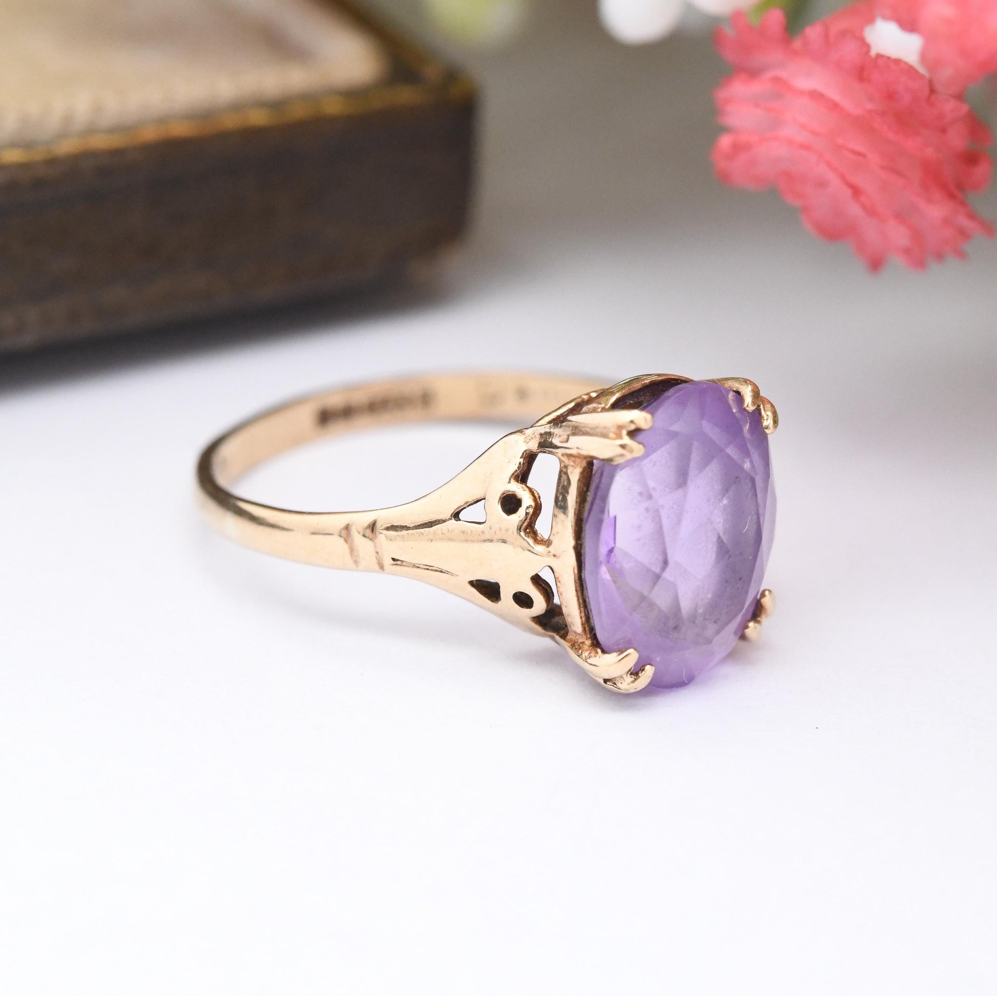 Vintage 9ct Gold Amethyst Ring 1971 - Mid-Century Large Purple Stone Solitaire | Small Size | UK Size - K | US Size - 5 1/4