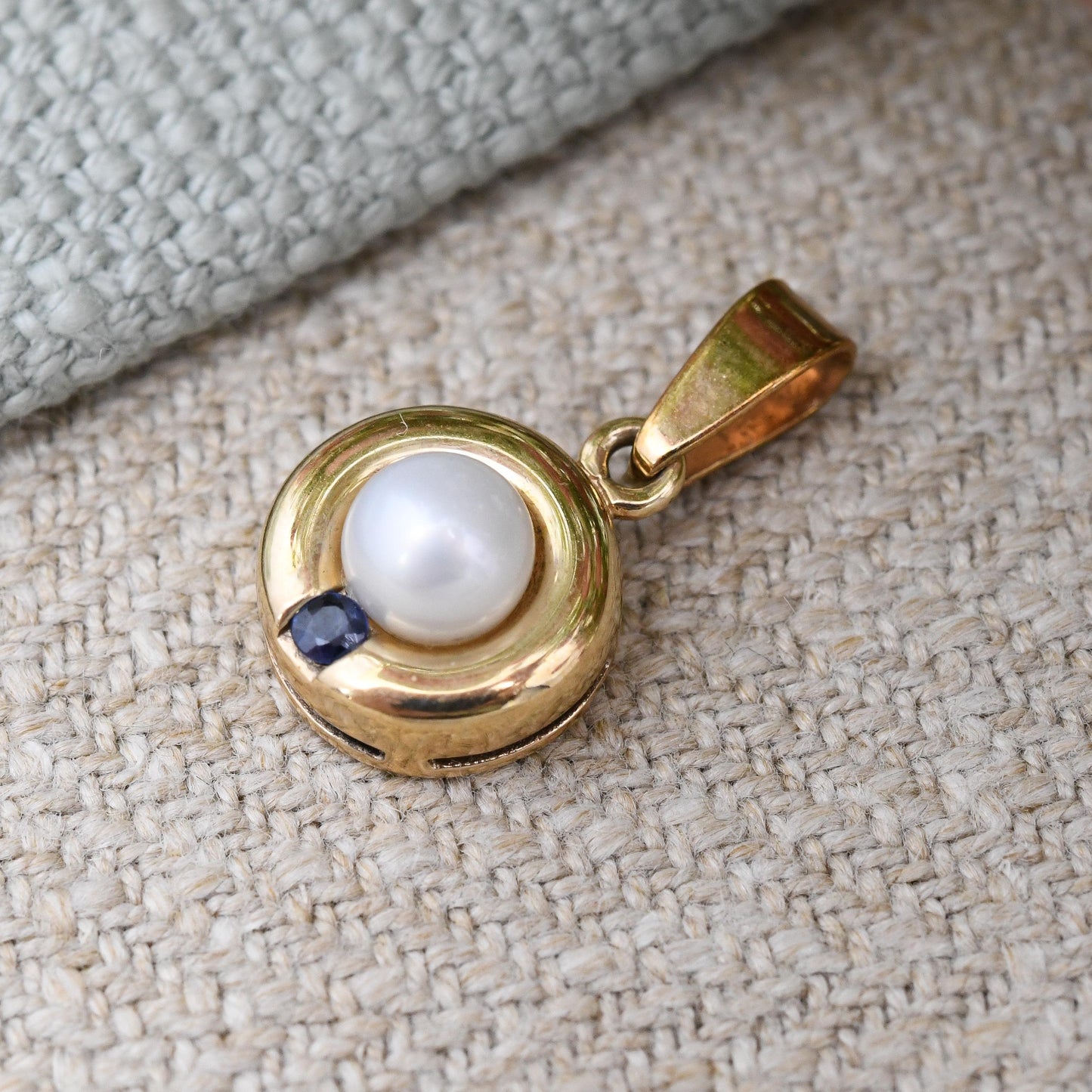 Vintage 9ct Gold Pearl and Sapphire Pendant 2000 - Y2K Pretty Solid Gold Necklace Charm Gemstone Gift for June September Birthday Birthstone