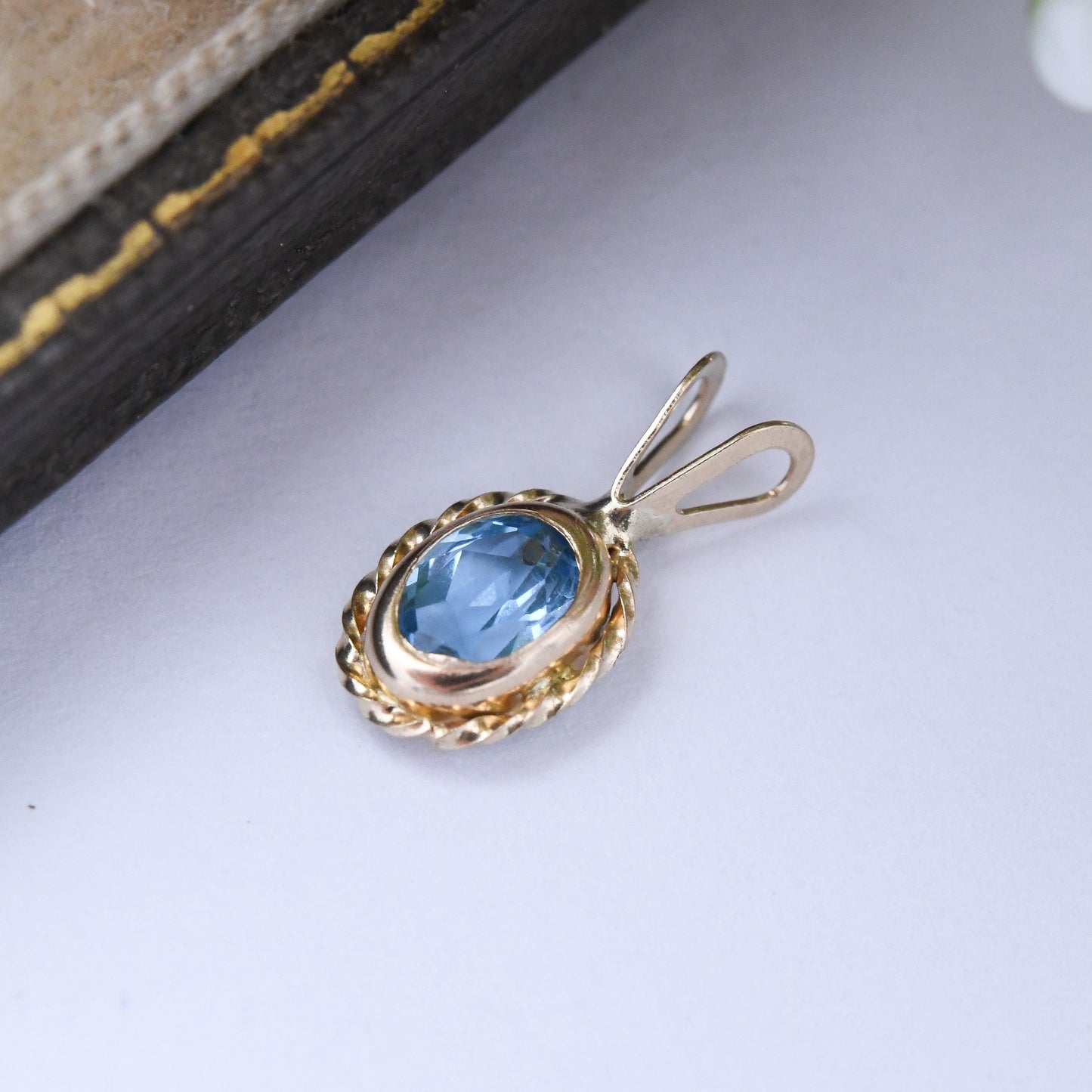 Vintage 10ct Gold Blue Stone Pendant - Miniature Rope Twist Bezel Charm for Necklace Stack