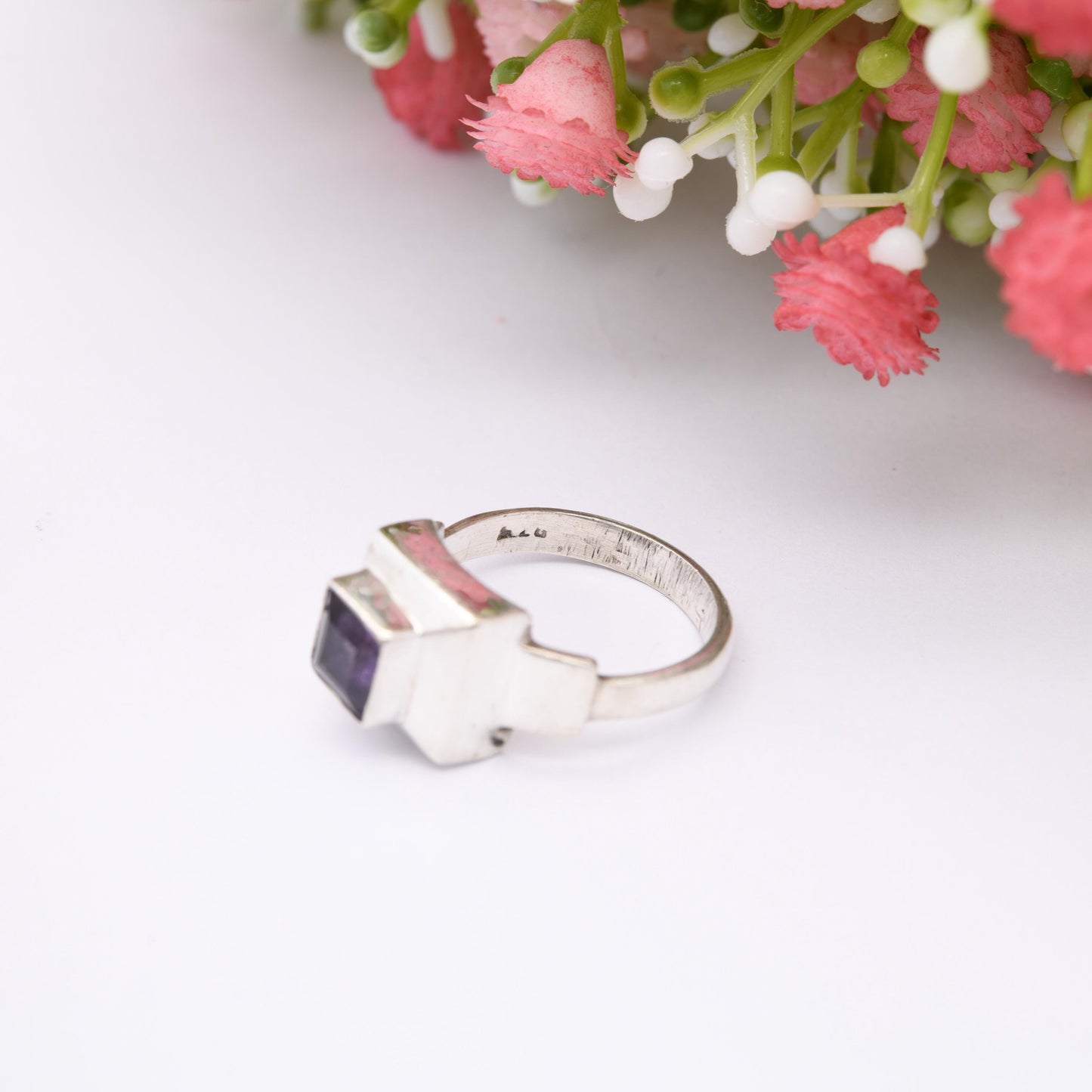 Vintage Modernist Sterling Silver Amethyst Ring - Square Design Mid-Century Purple Stone Solitaire | UK Size - M | US Size - 6 1/4