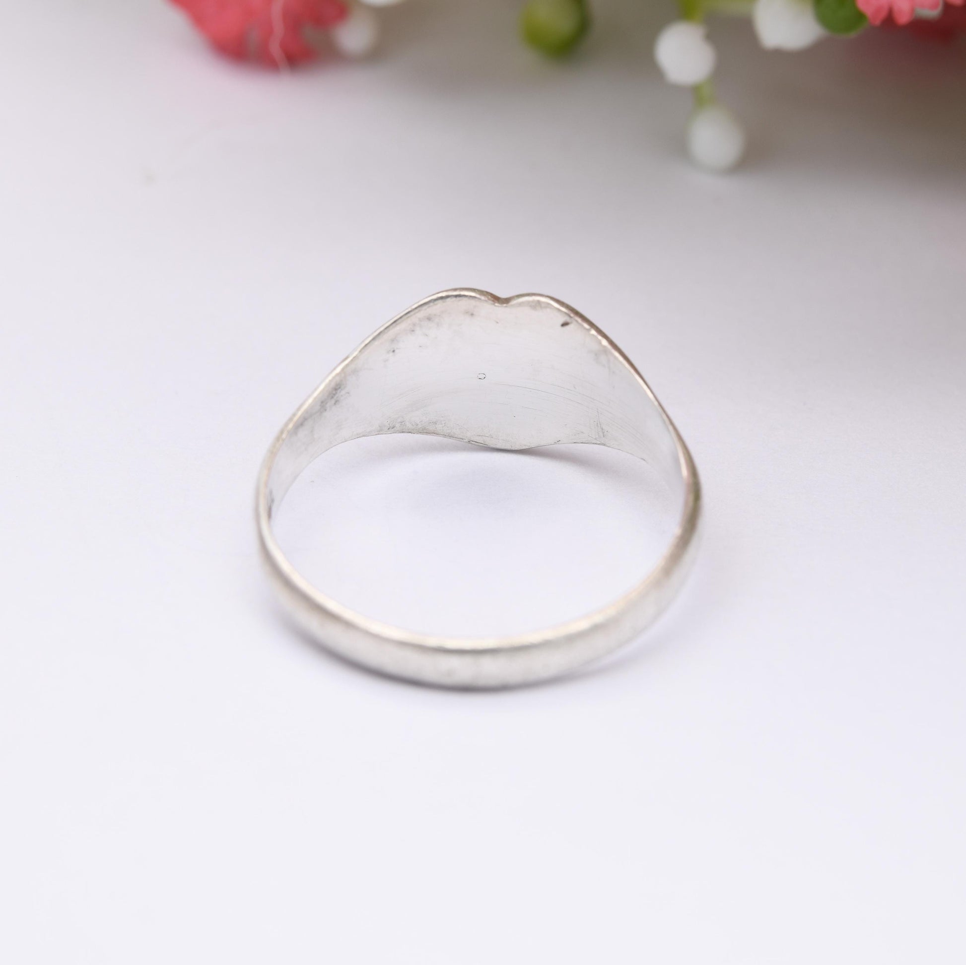 Vintage Sterling Silver Heart Signet Ring 1984 - Everyday Minimal Silver Love Heart Jewellery | Gift for Her | UK Size - M | US Size - 6 1/4