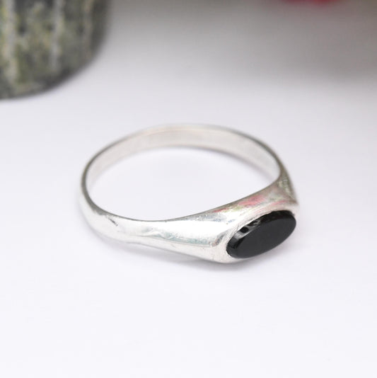 Vintage Sterling Silver Onyx Signet Ring - Minimal Unisex Jewellery | Oval Black Stone | UK Size - N | US Size - 6 3/4