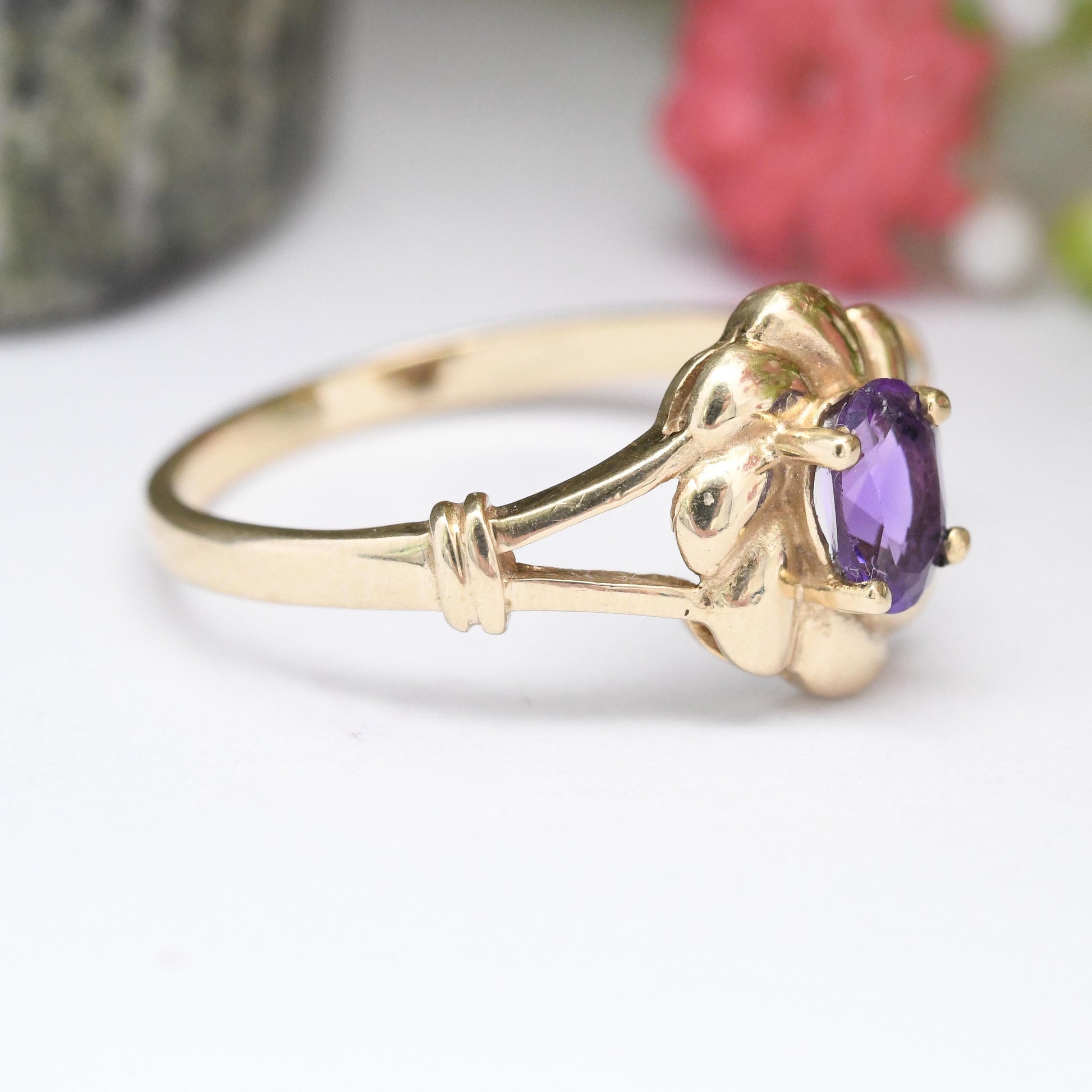 Vintage 9ct Gold Amethyst Ring Spiral Flower Shape - 1990's Design Purple Stone Solitaire | Thumb Ring | UK Size - P | US Size - 7 3/4