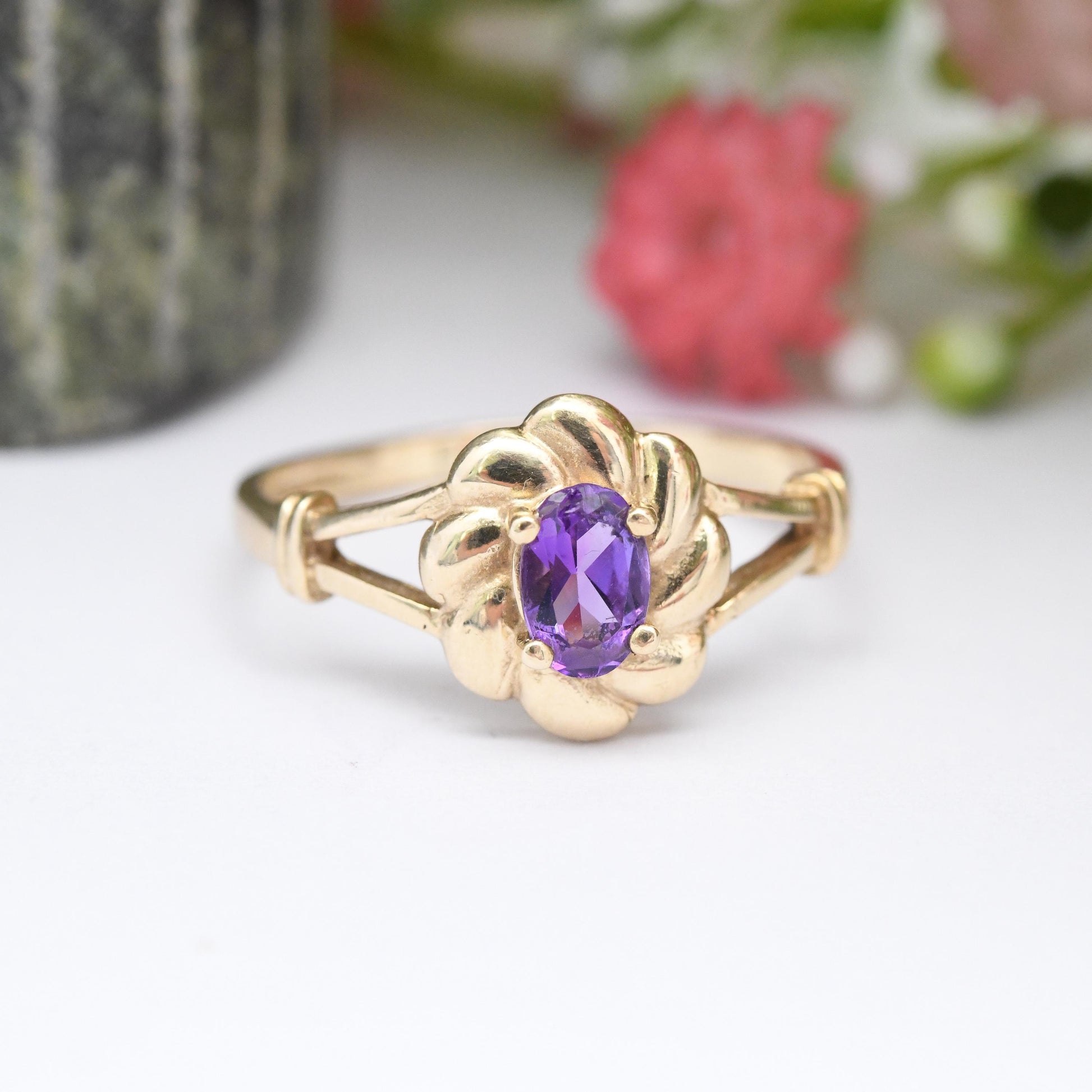 Vintage 9ct Gold Amethyst Ring Spiral Flower Shape - 1990's Design Purple Stone Solitaire | Thumb Ring | UK Size - P | US Size - 7 3/4