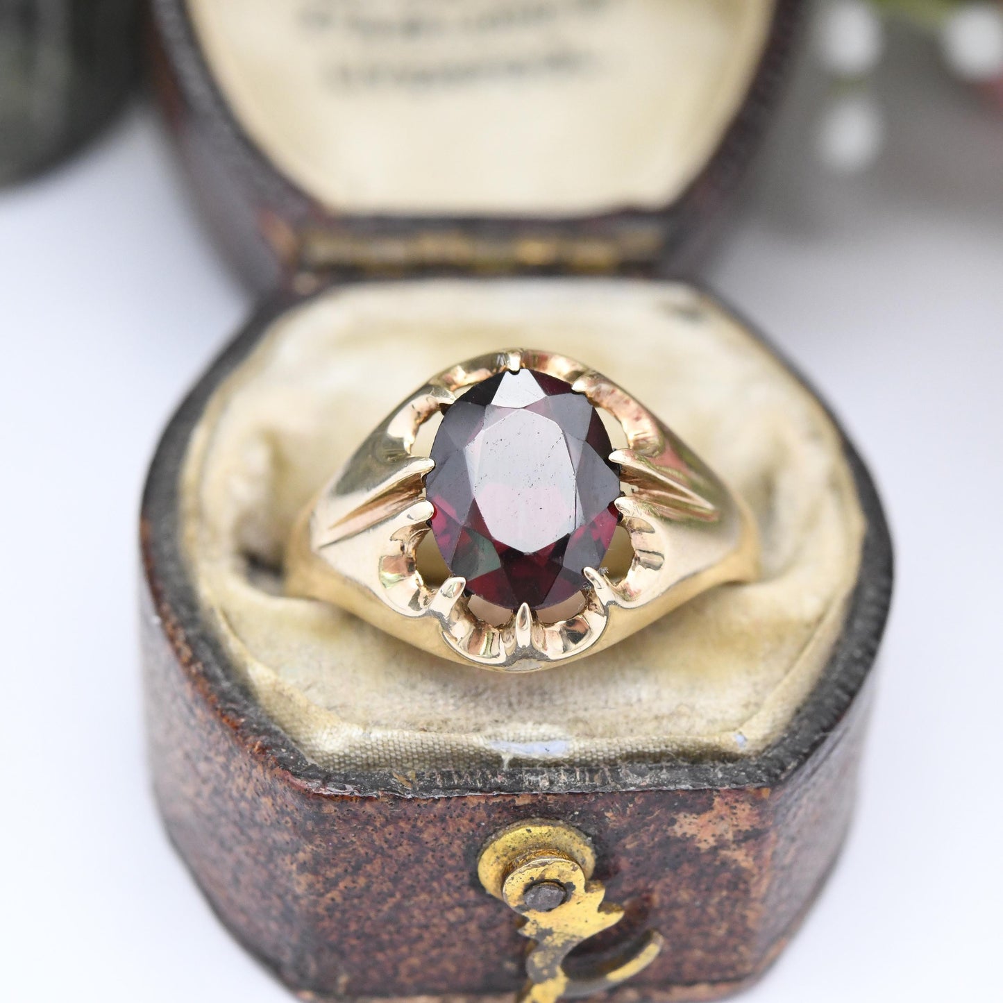 Vintage 9ct Gold Garnet Signet Ring 1985 Charles Lucas and Sons CL&S Edinburgh - Statement Unisex Jewellery | UK Size - P | US Size - 7 3/4