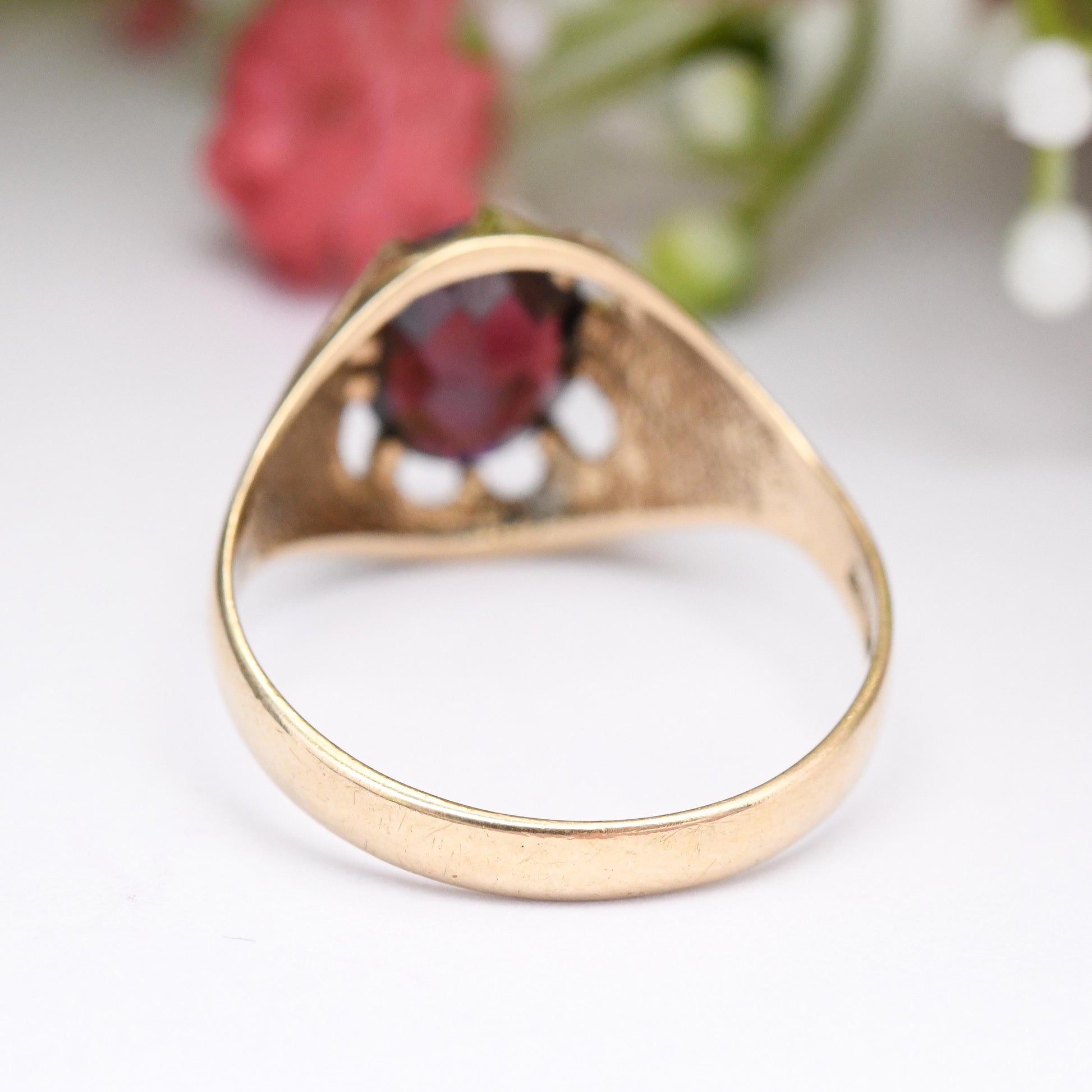 Vintage 9ct Gold Garnet Signet Ring 1985 Charles Lucas and Sons CL&S Edinburgh - Statement Unisex Jewellery | UK Size - P | US Size - 7 3/4