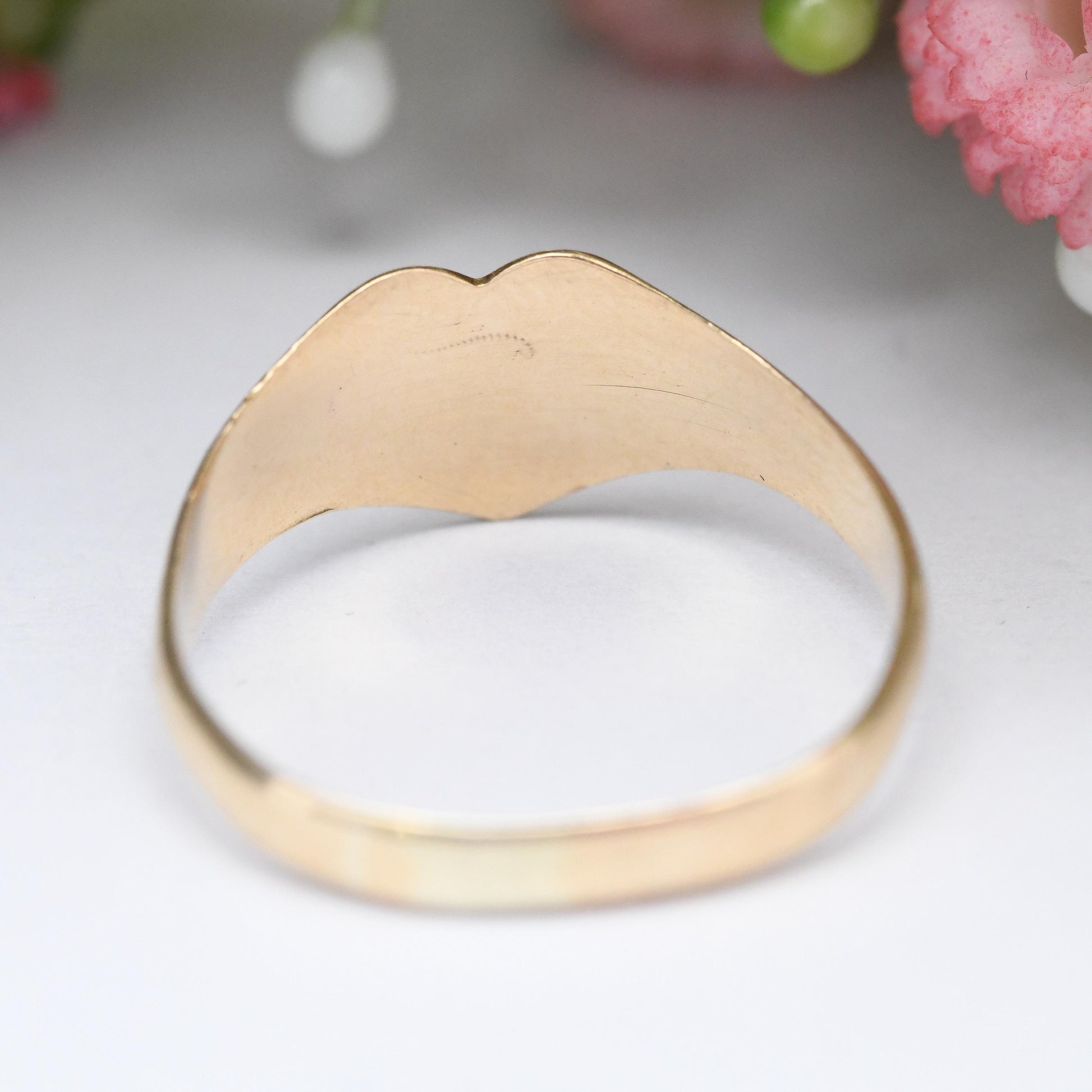 Vintage 9ct Gold Heart Signet Ring 1978 - Diamond Cut Star Pattern Solid Gold Jewellery Unisex Everyday Gold | UK Size M 1/2 | US Size 6 1/2