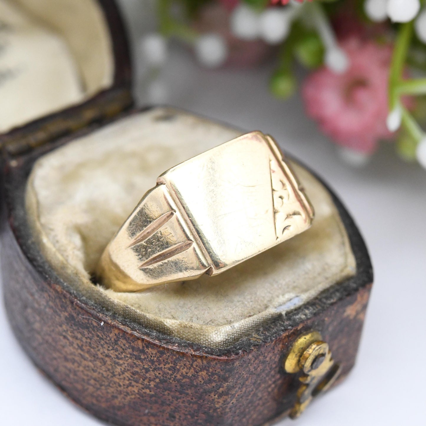 Vintage 9ct Gold Signet Ring 1967 CPS Jewellery - Unisex Everyday Solid Gold Ring | Gift for Him | UK Size - S | US Size - 9