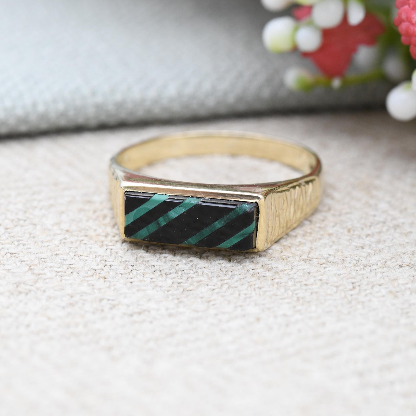 Vintage 9ct Gold Onyx Malachite Signet Ring 1989 - Unusual Striped Two-Tone Signet | Gift for Boyfriend | UK Size - T 1/2 | US Size - 9 3/4